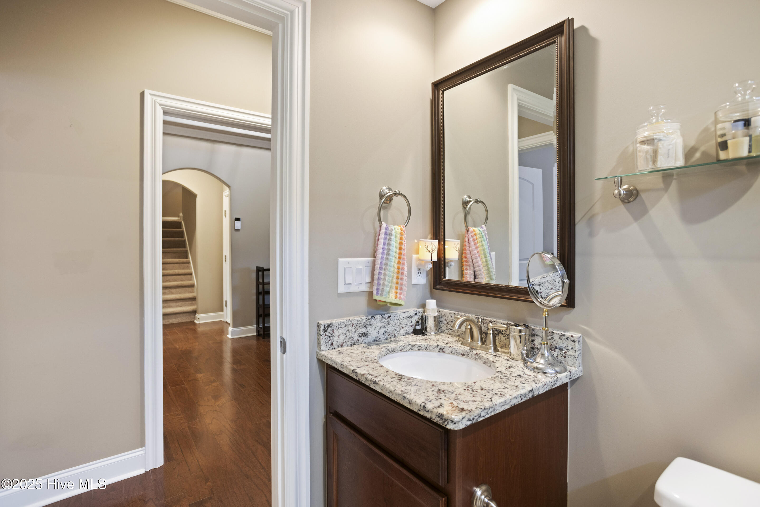 657 Jenoa Loop