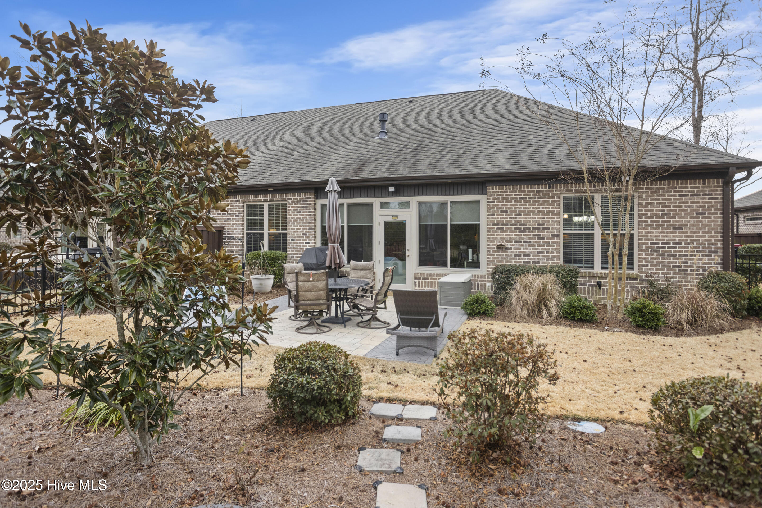 657 Jenoa Loop