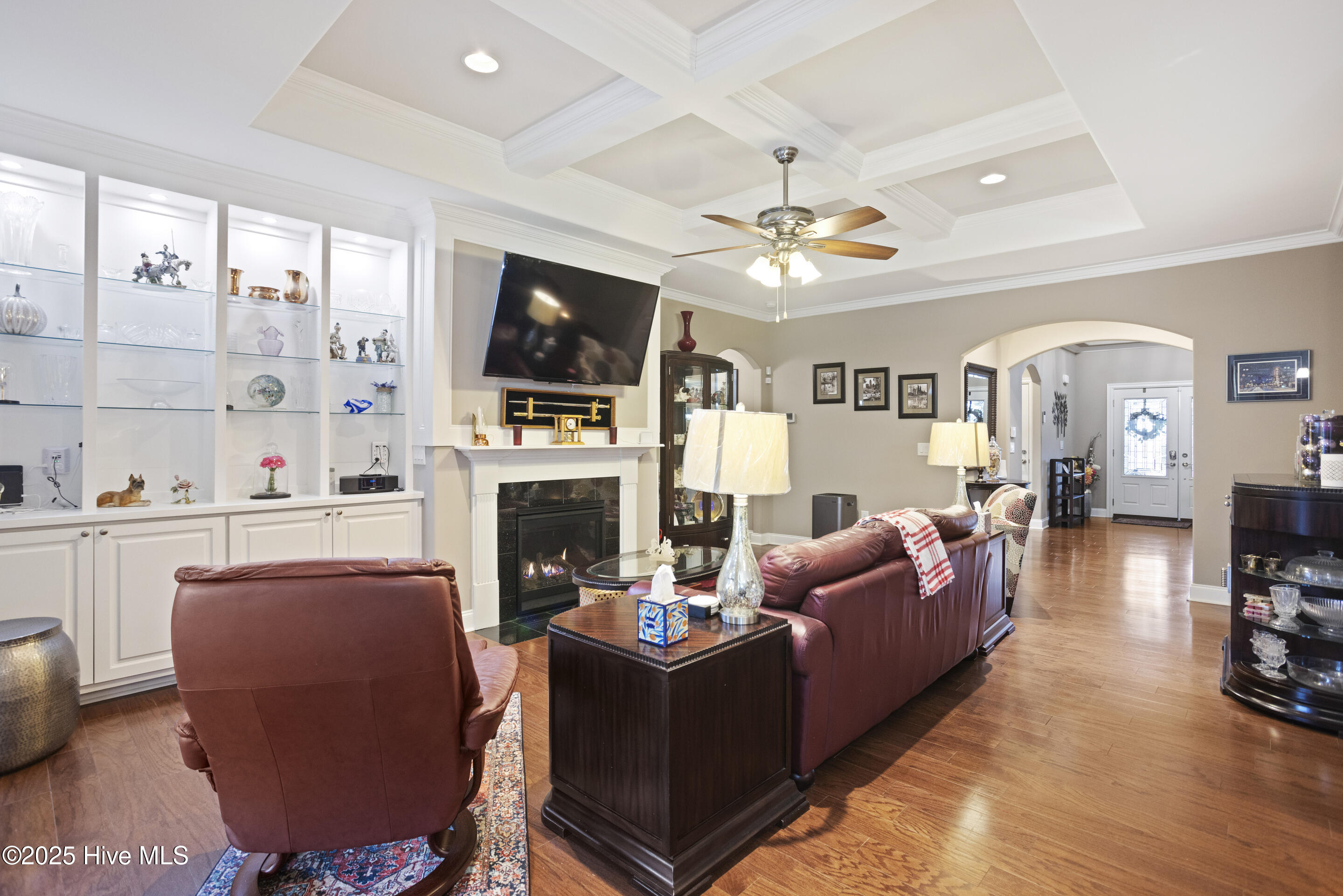 657 Jenoa Loop