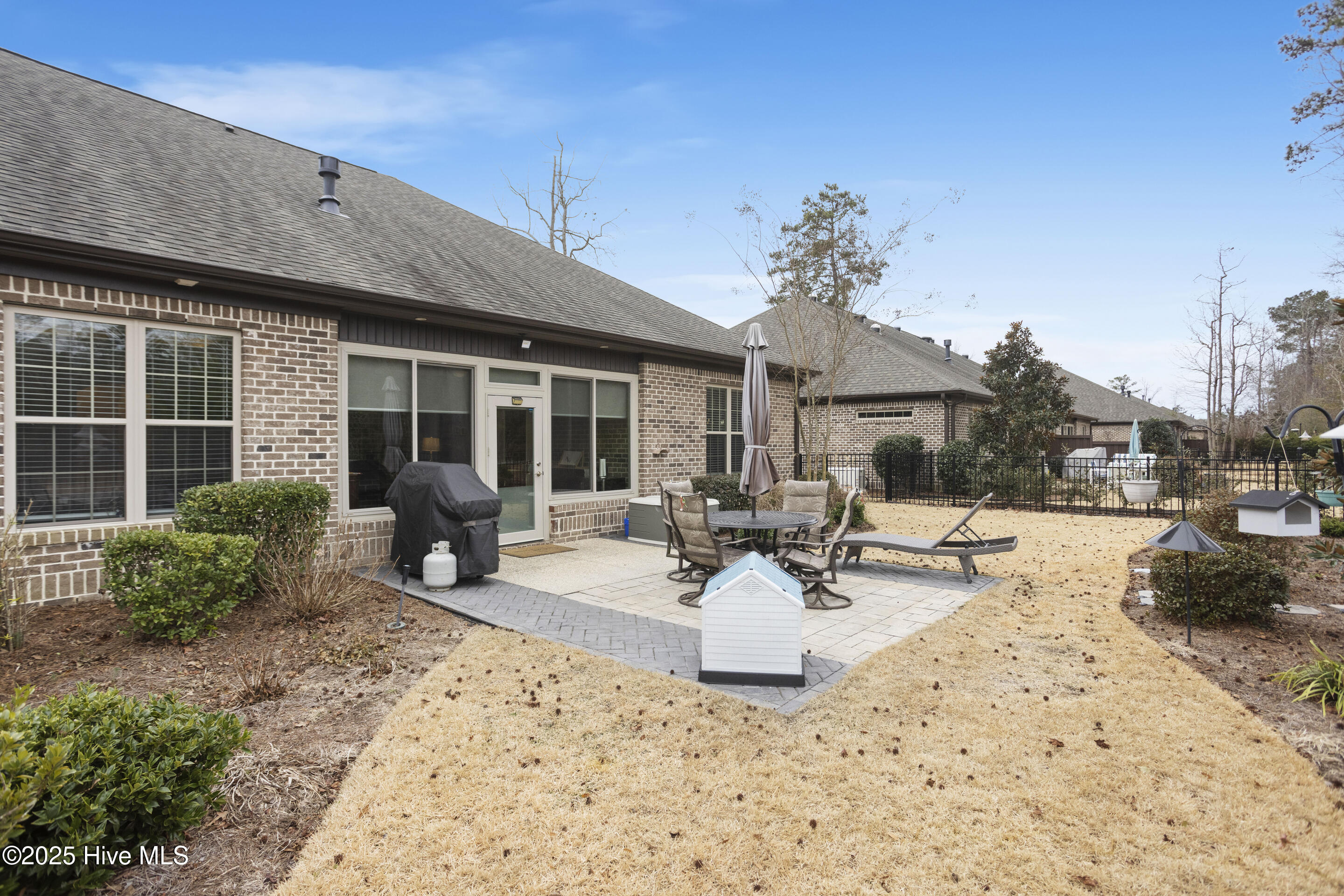657 Jenoa Loop