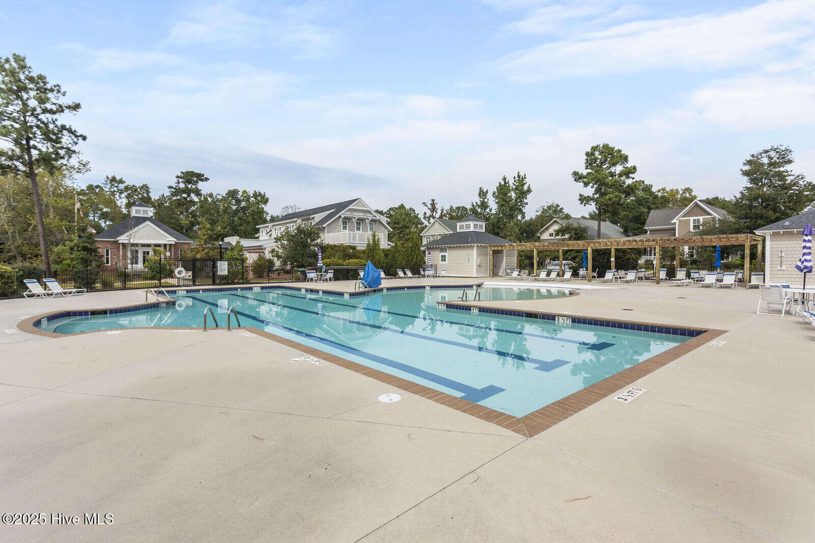 657 Jenoa Loop