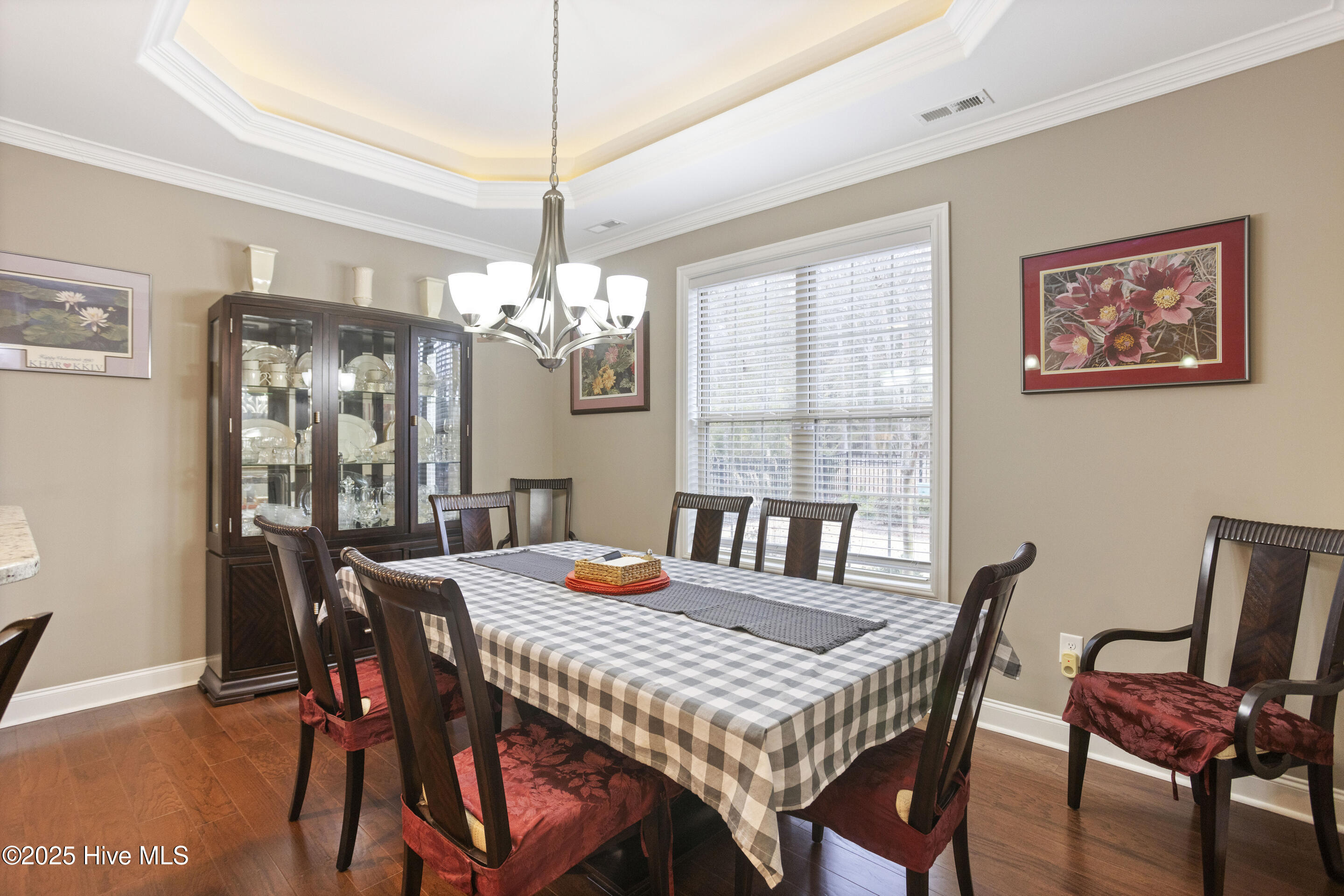 657 Jenoa Loop