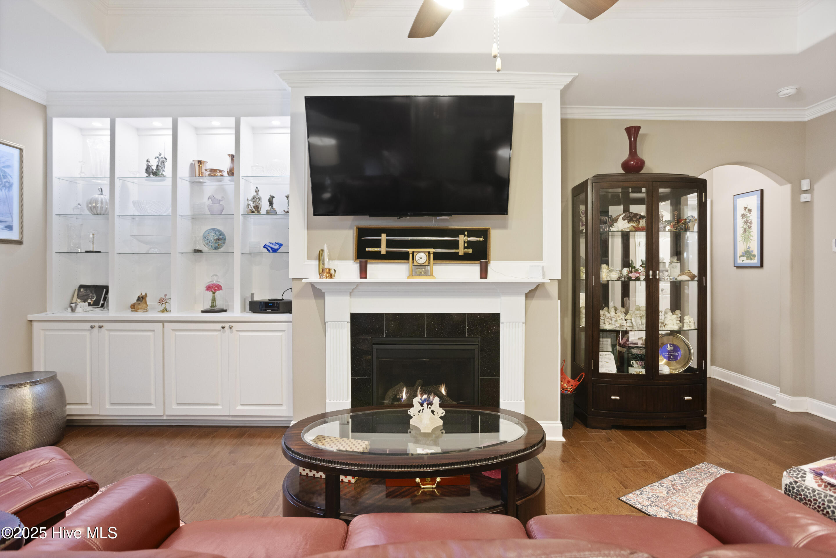 657 Jenoa Loop