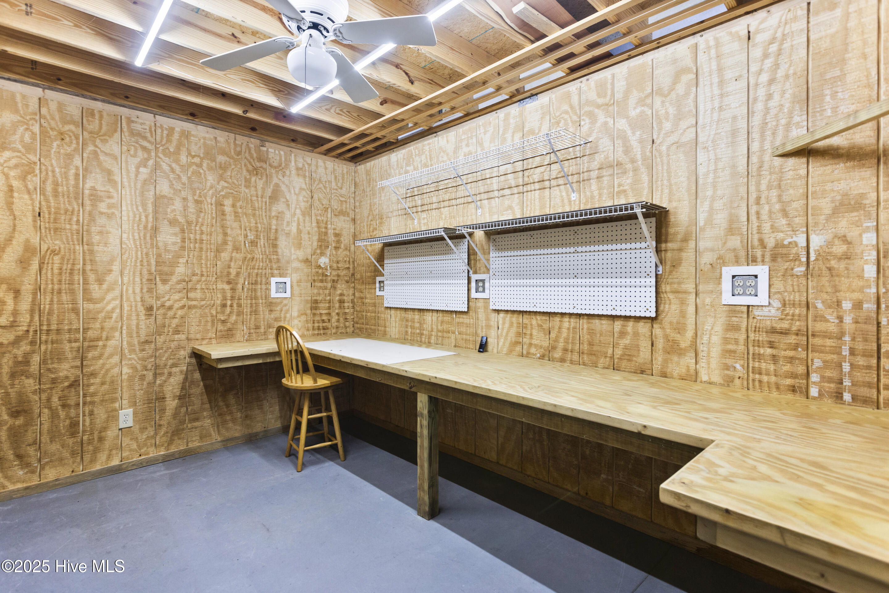 2142 Fieldcrest Road