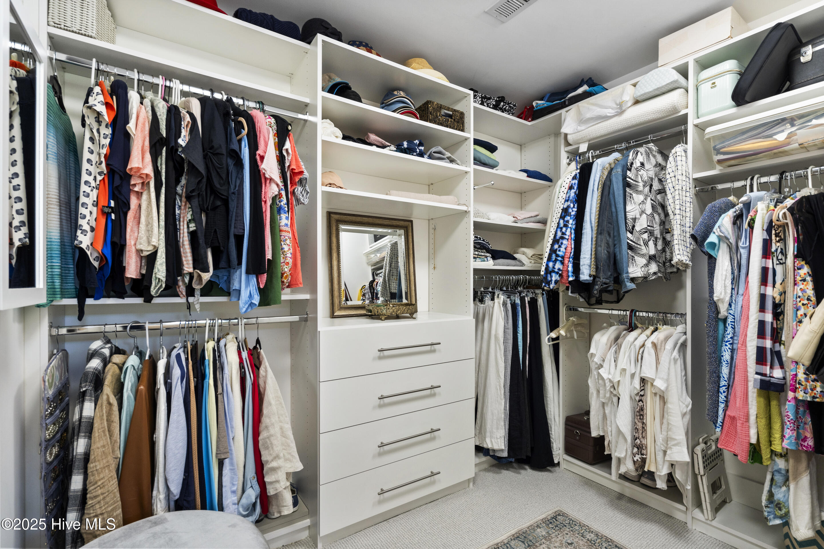 1824 Glen Eagles Lane