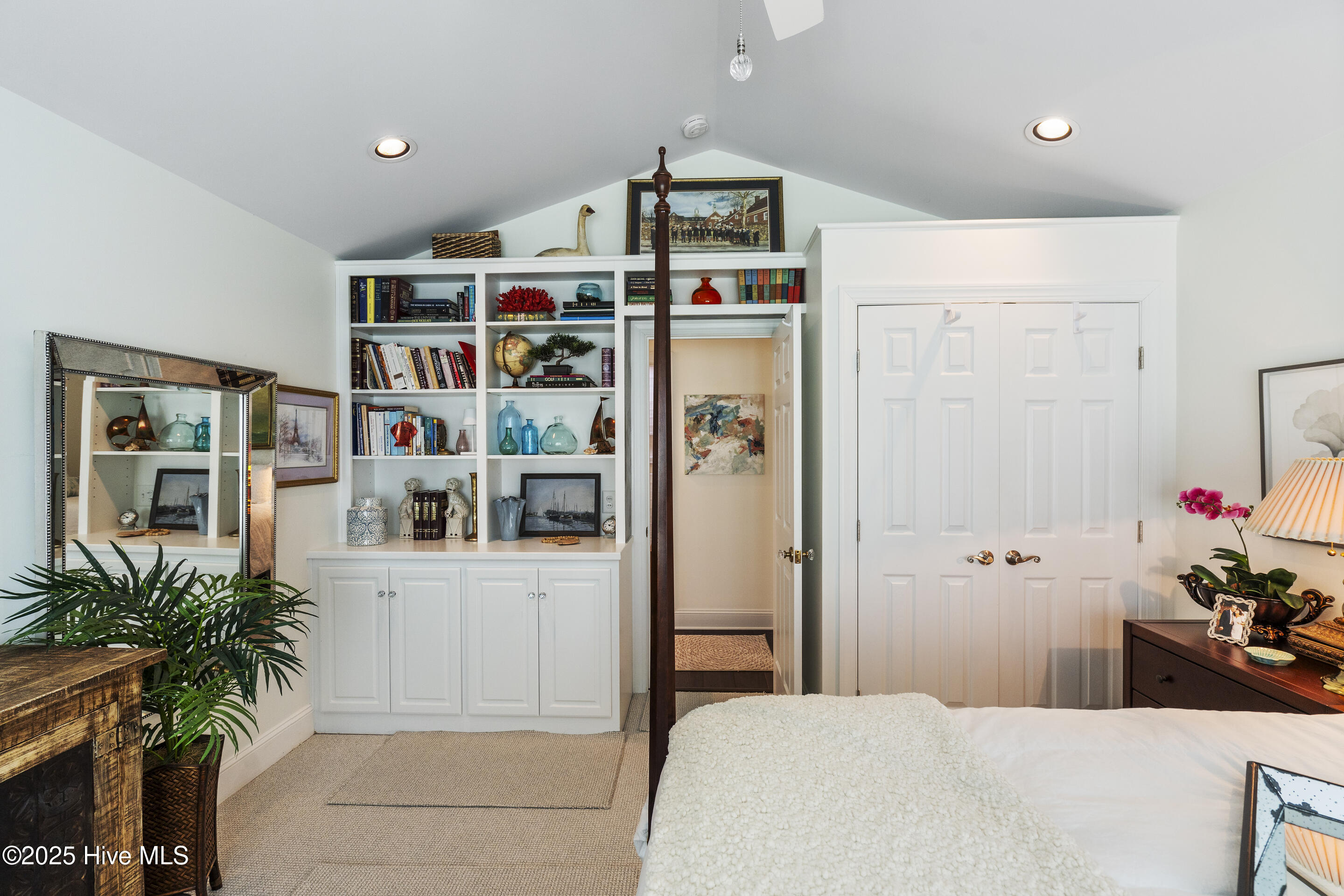 1824 Glen Eagles Lane