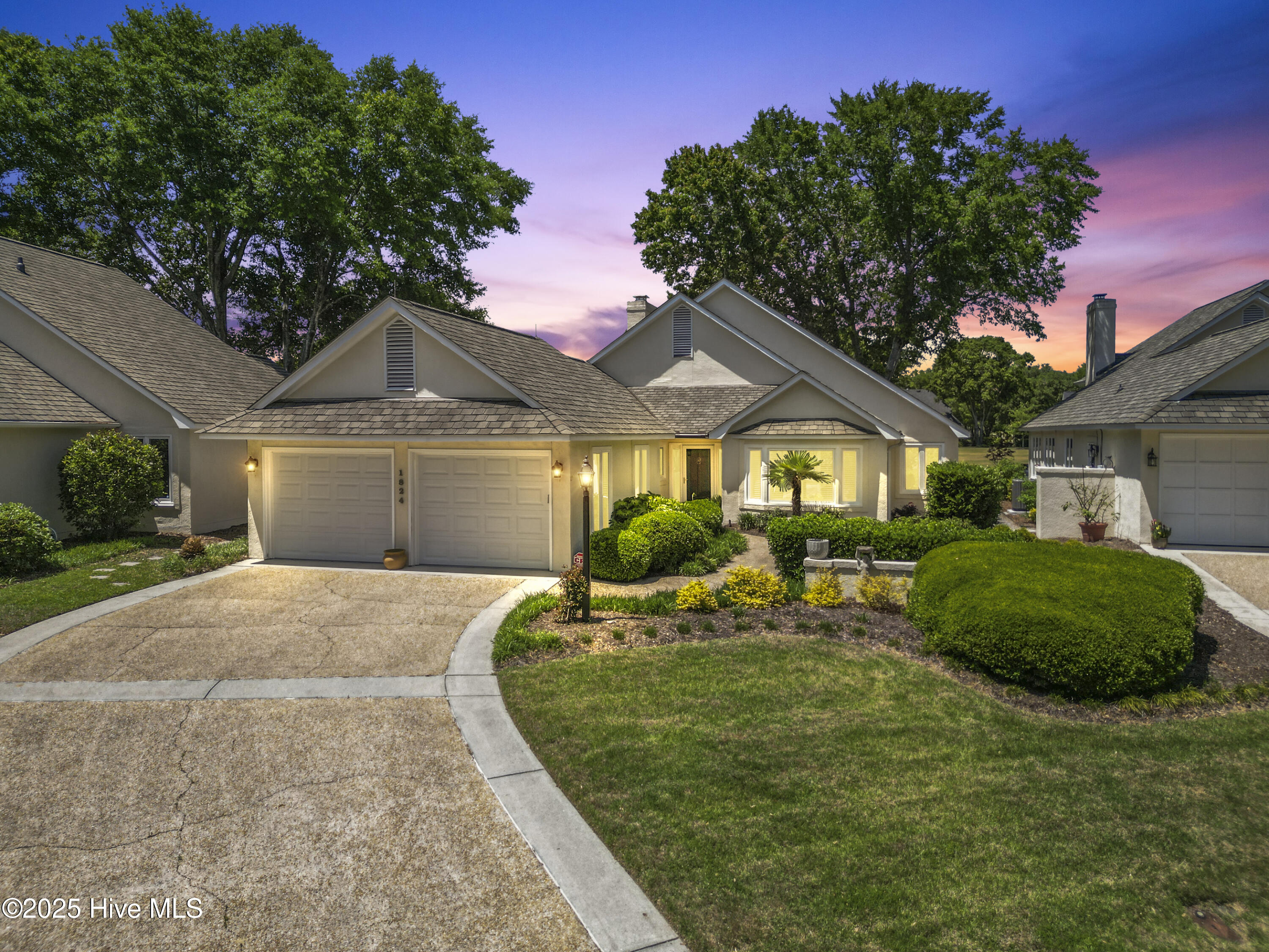 1824 Glen Eagles Lane