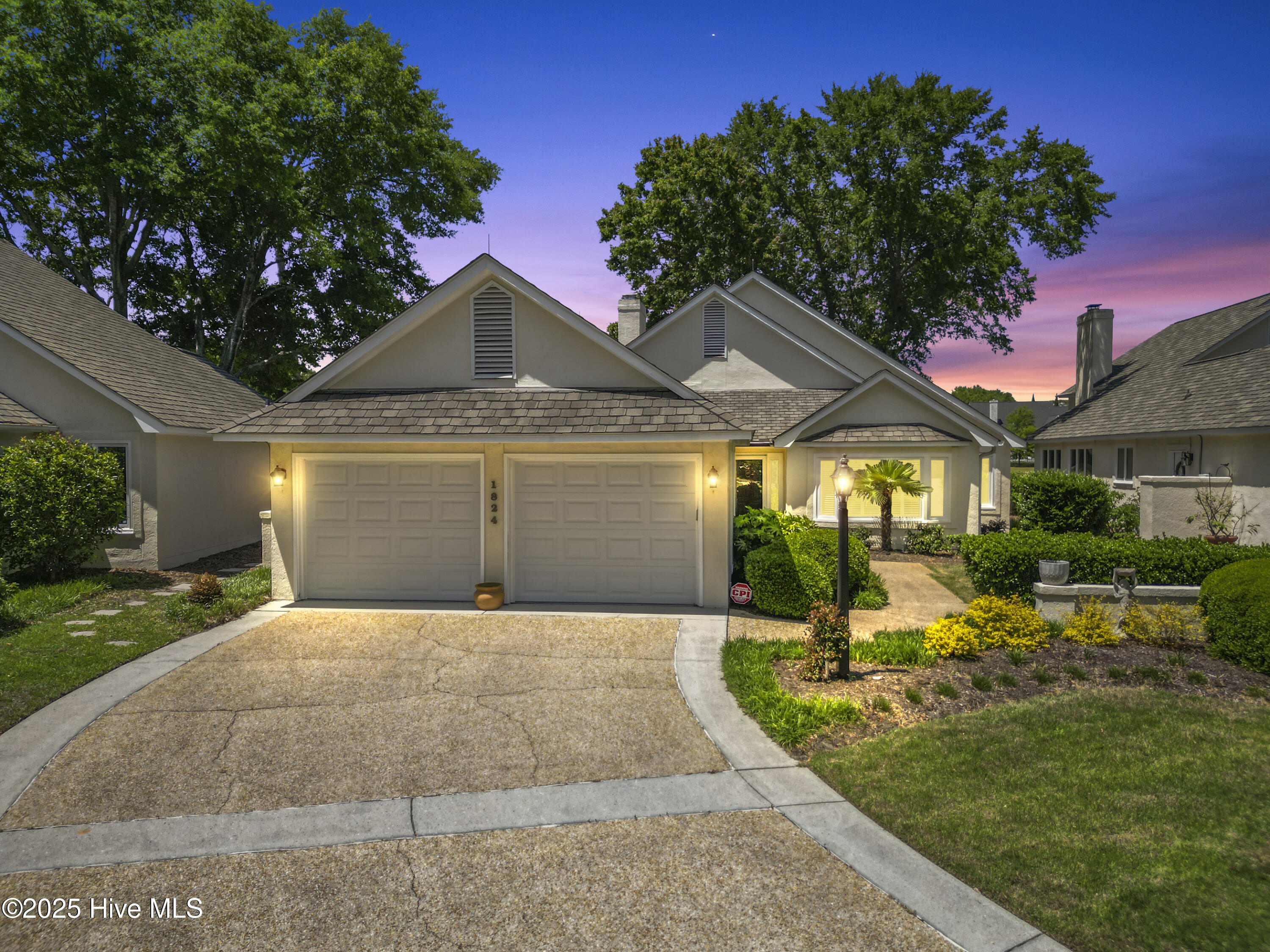 1824 Glen Eagles Lane