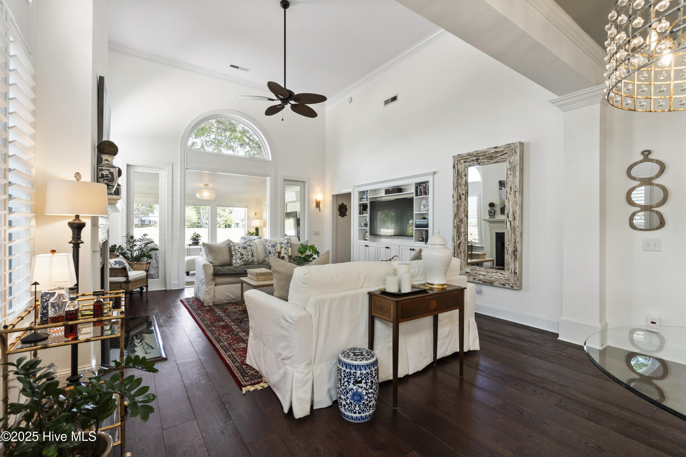 1824 Glen Eagles Lane