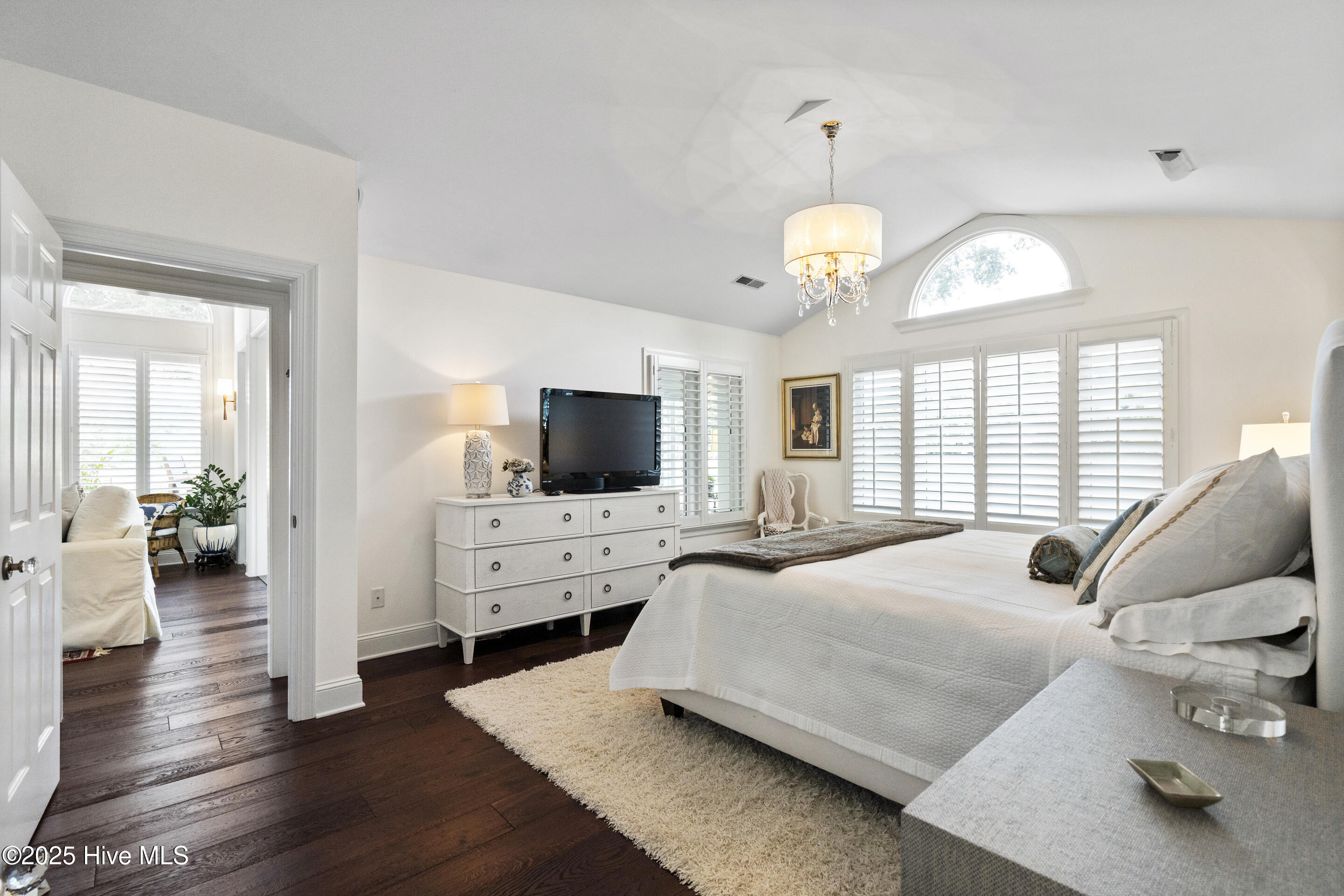 1824 Glen Eagles Lane