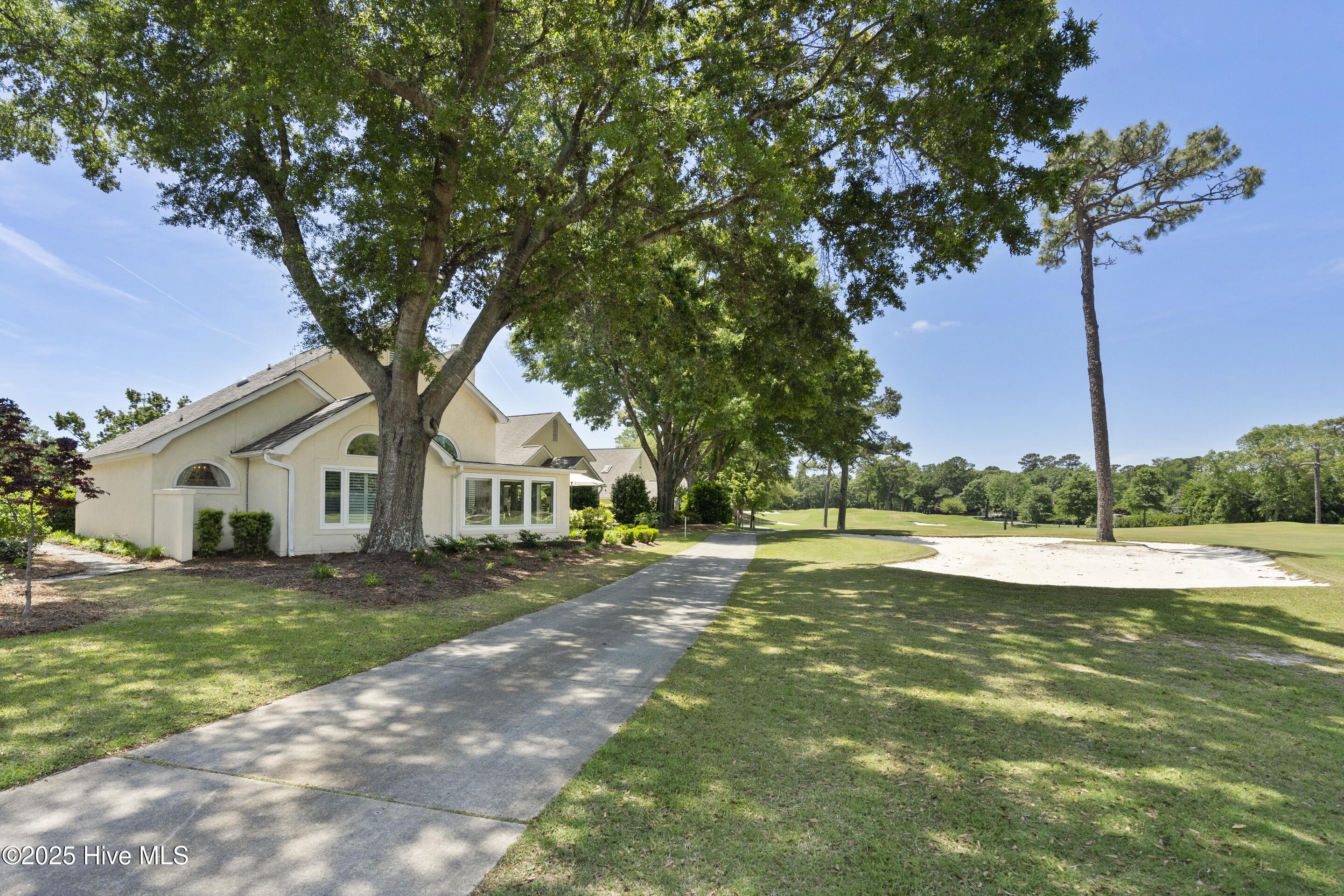 1824 Glen Eagles Lane