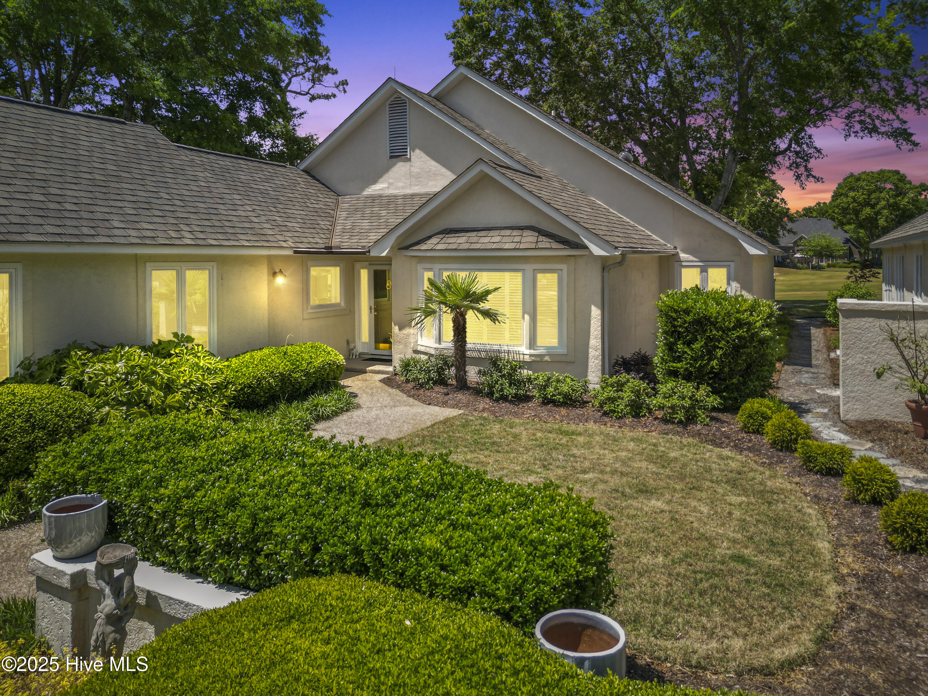 1824 Glen Eagles Lane