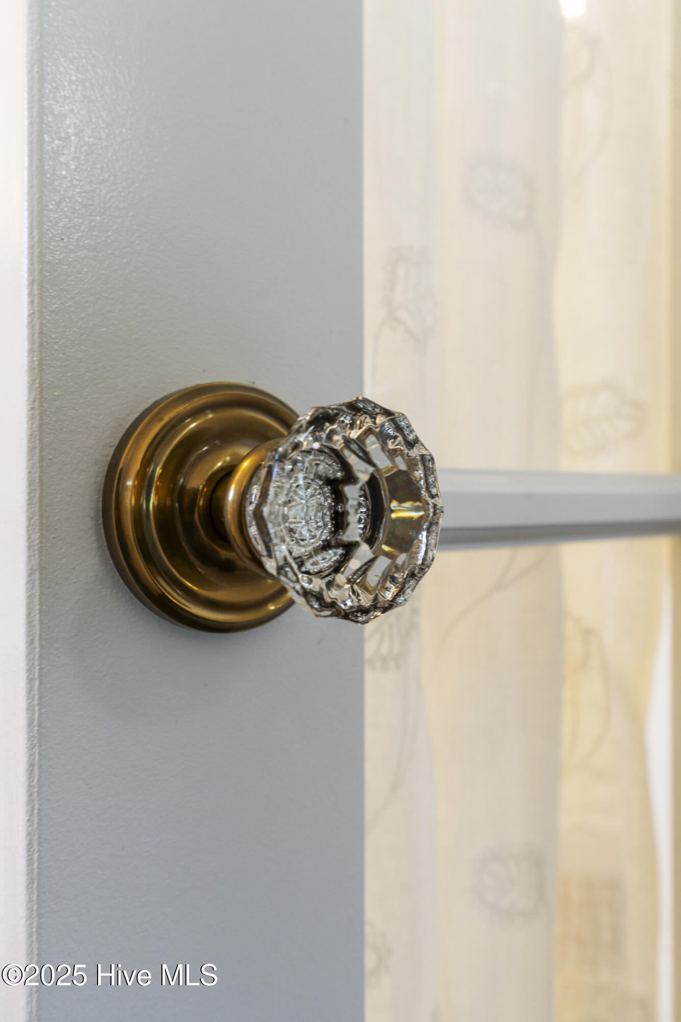 1824 Glen Eagles Lane