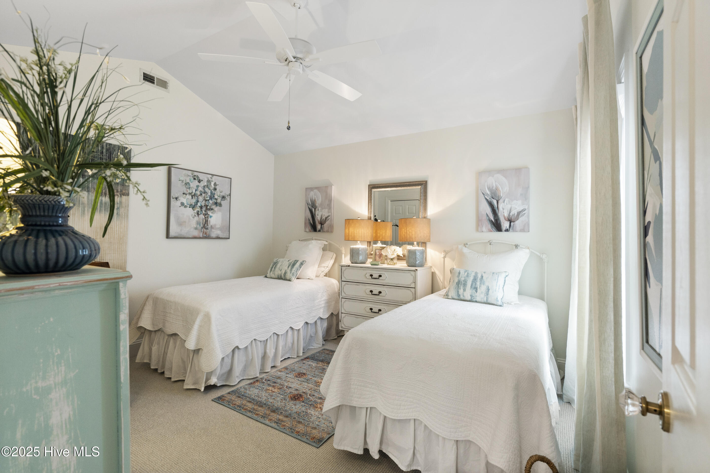 1824 Glen Eagles Lane