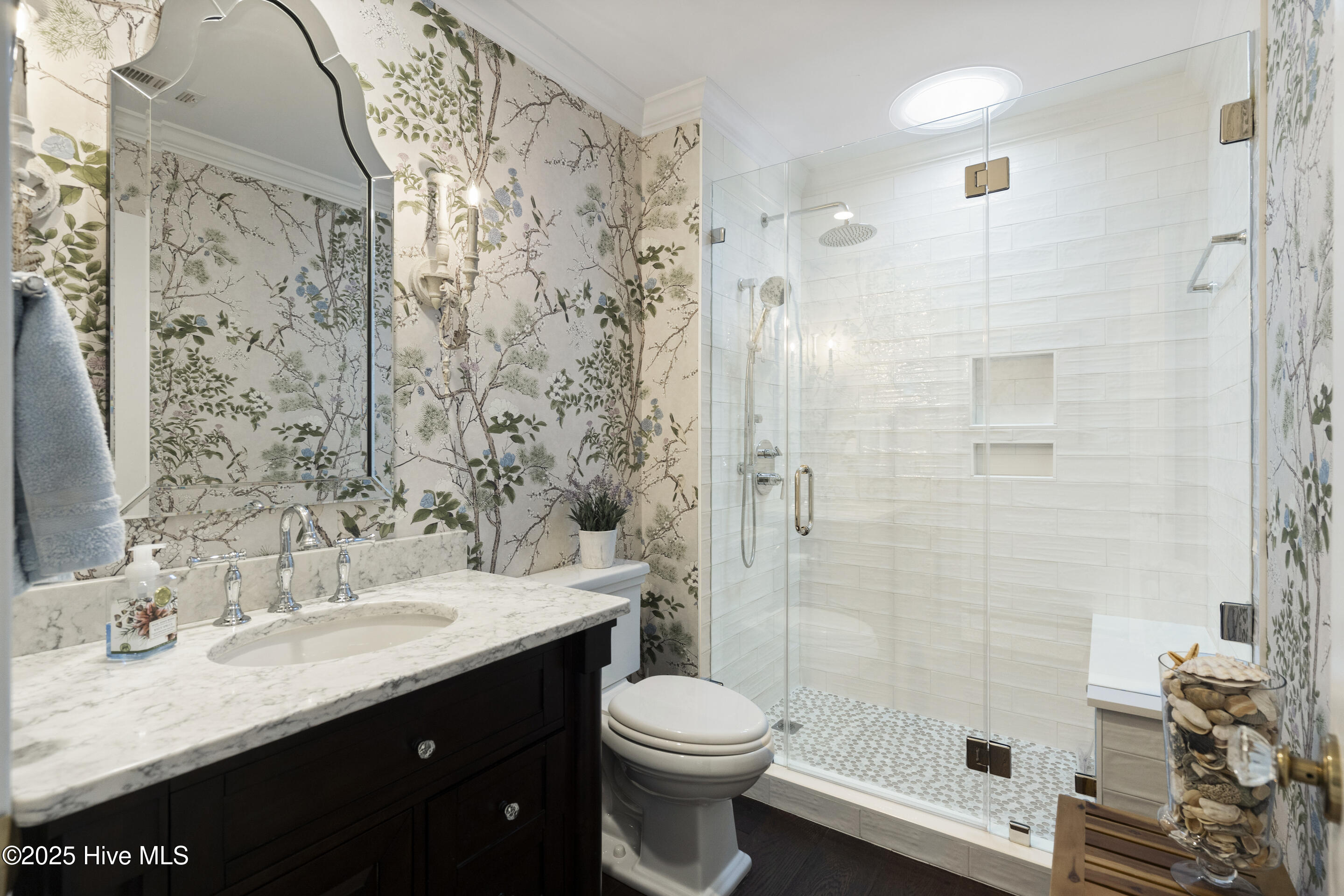 1824 Glen Eagles Lane