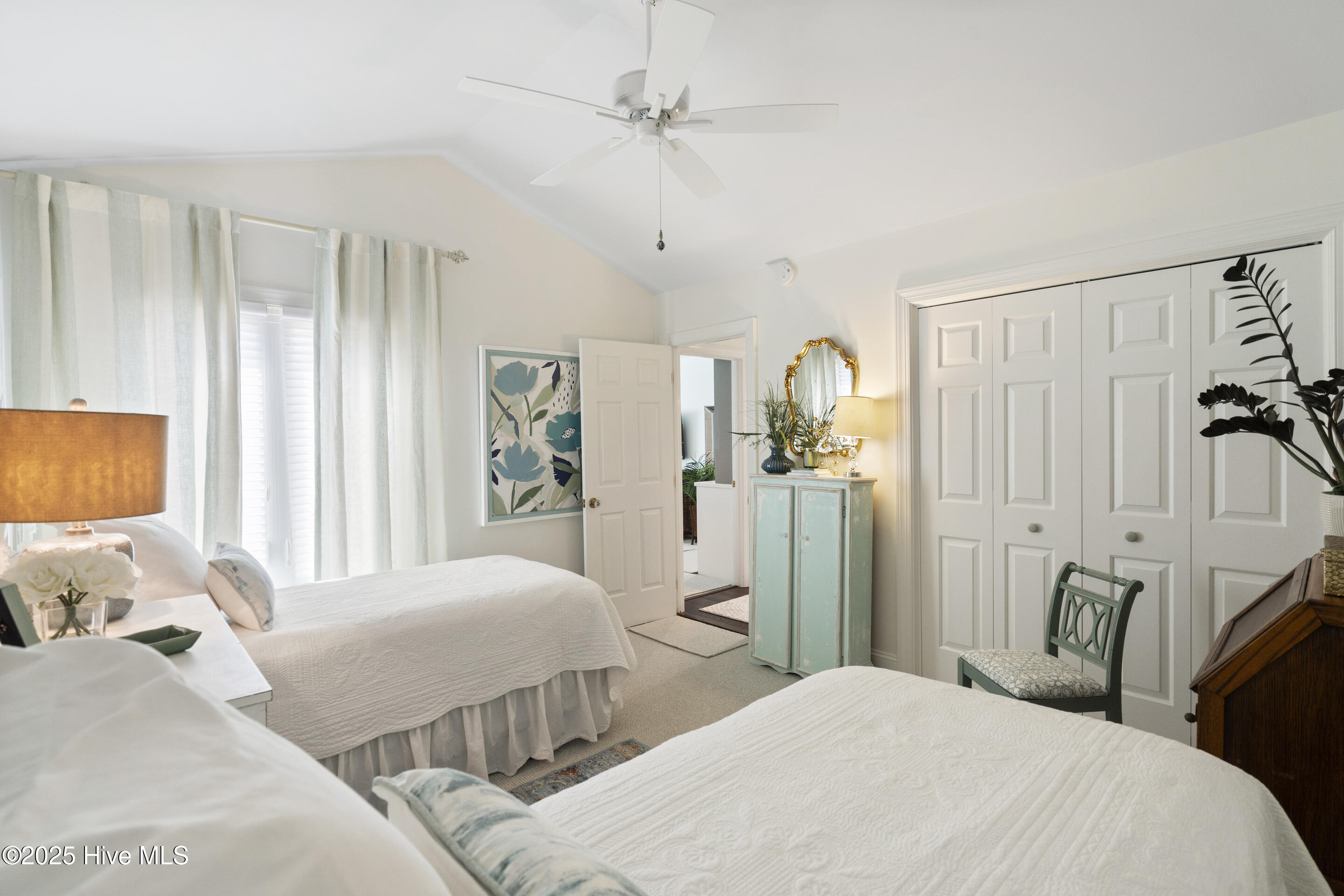 1824 Glen Eagles Lane