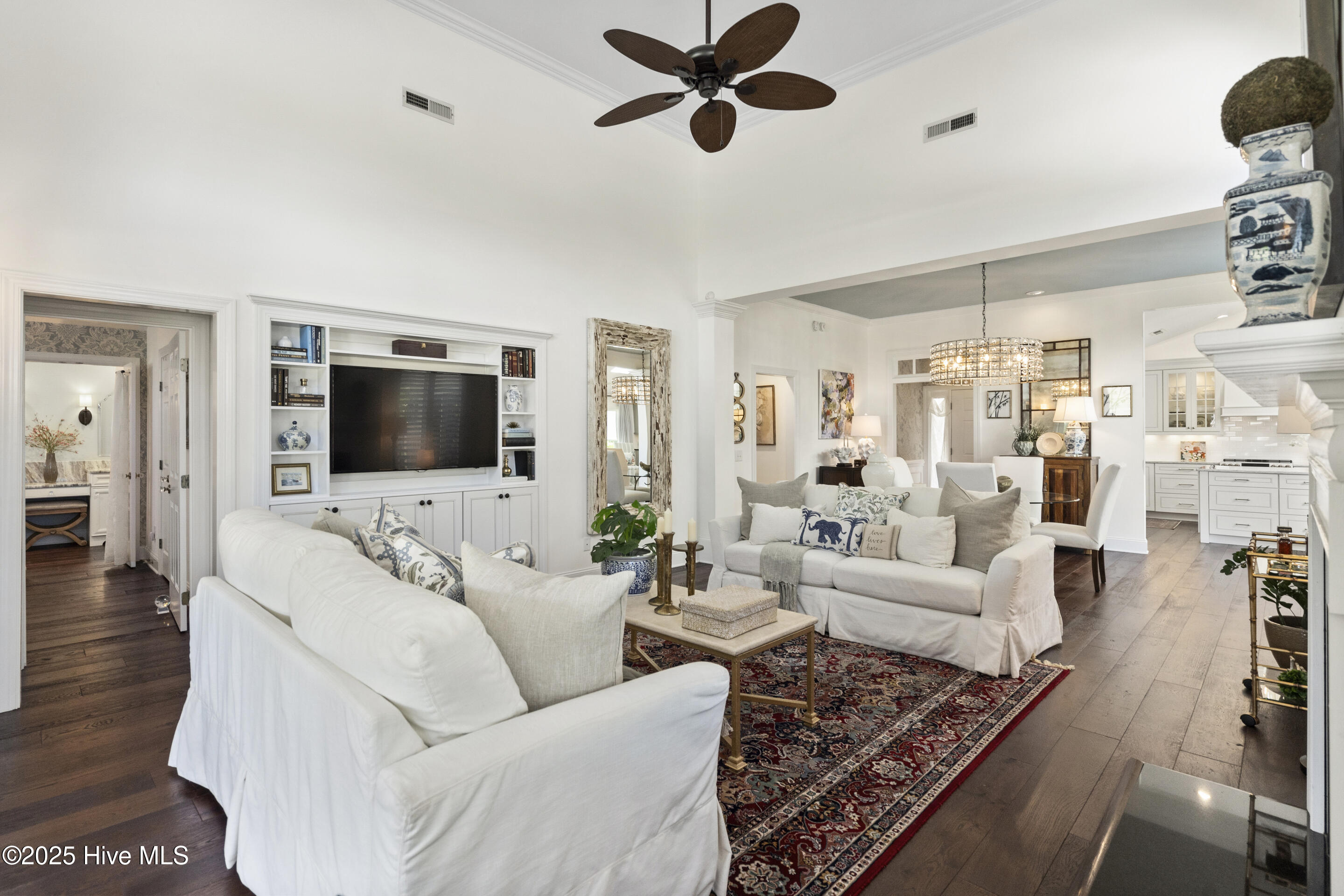 1824 Glen Eagles Lane