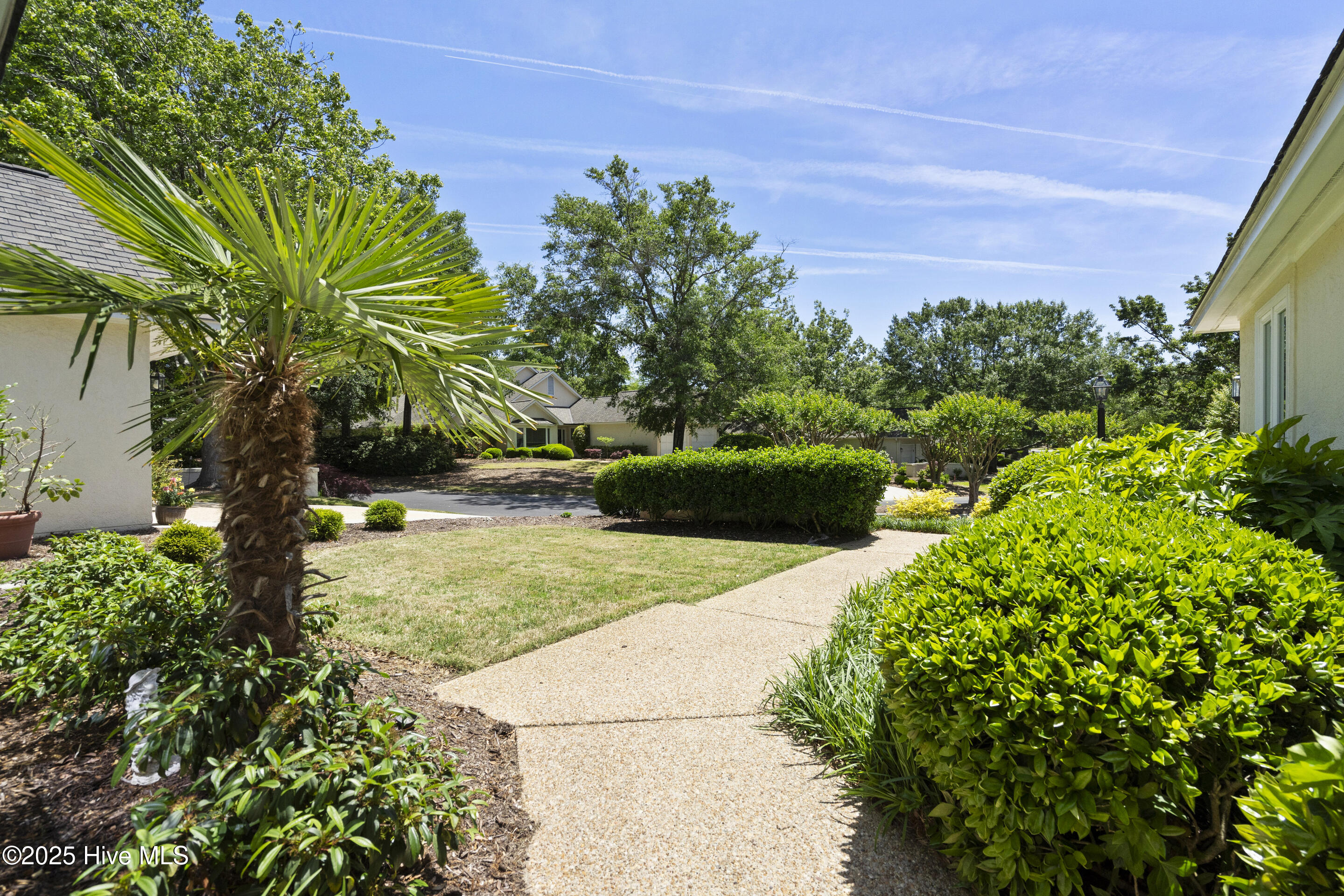 1824 Glen Eagles Lane