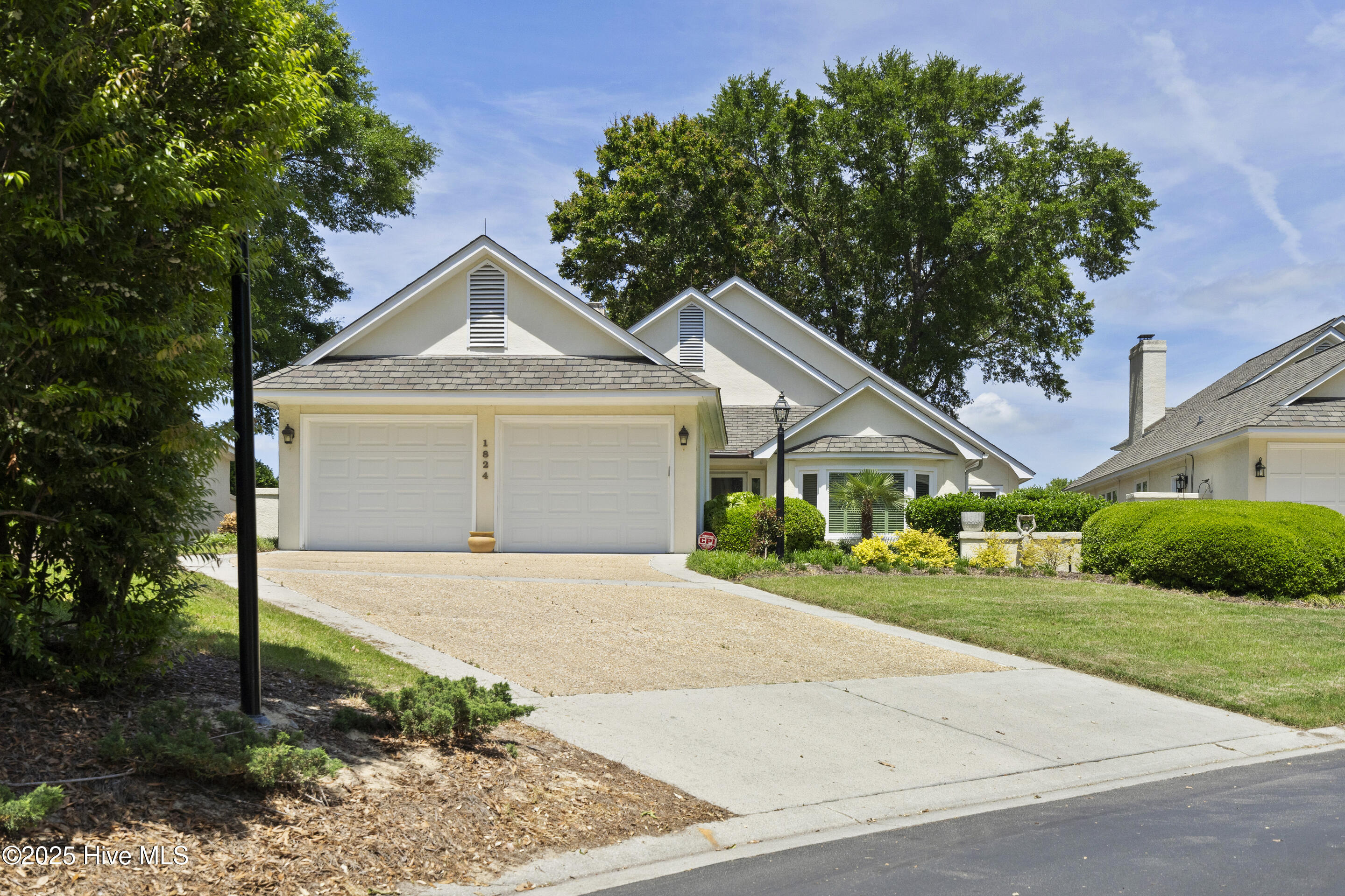 1824 Glen Eagles Lane