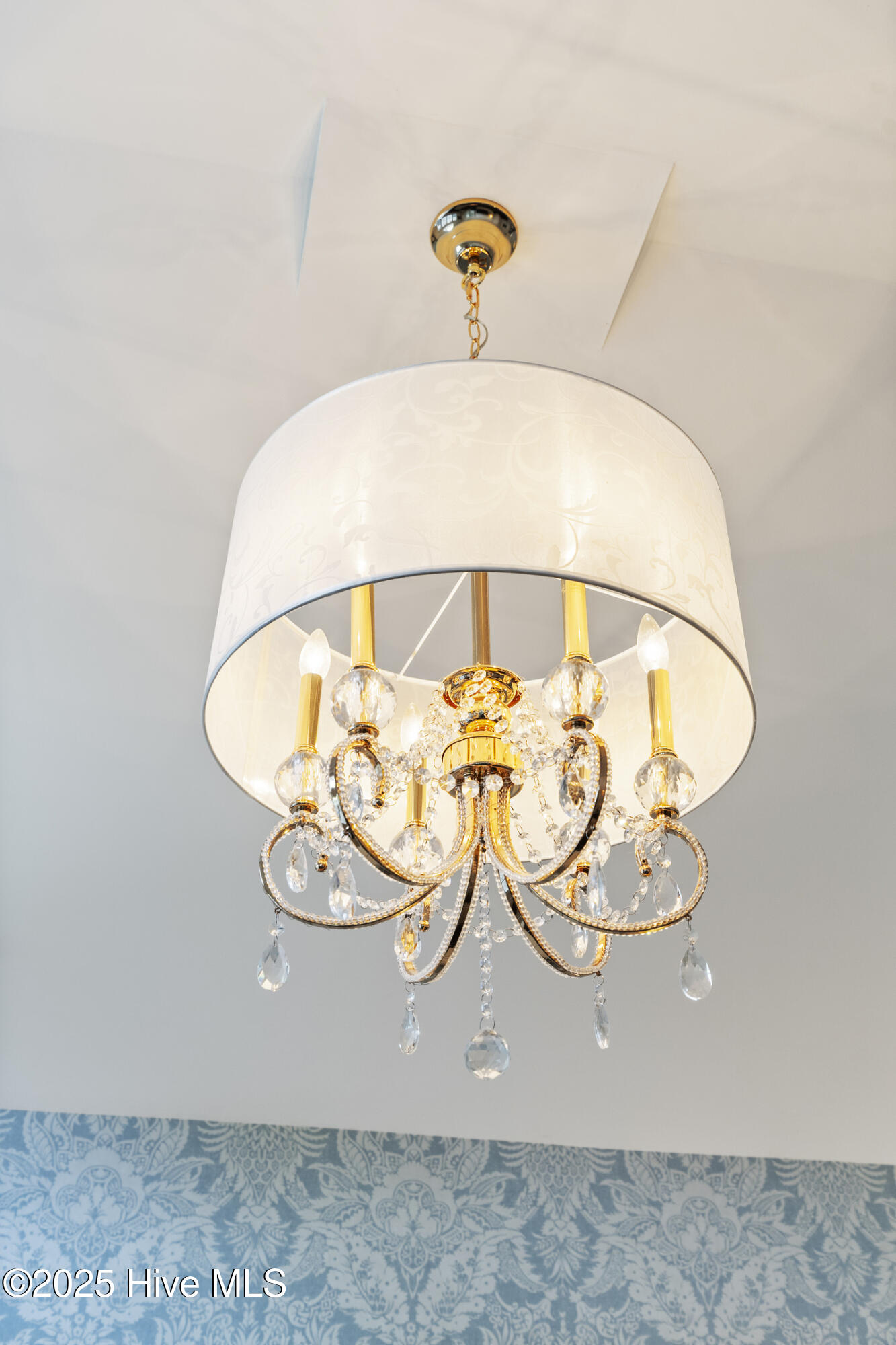 1824 Glen Eagles Lane