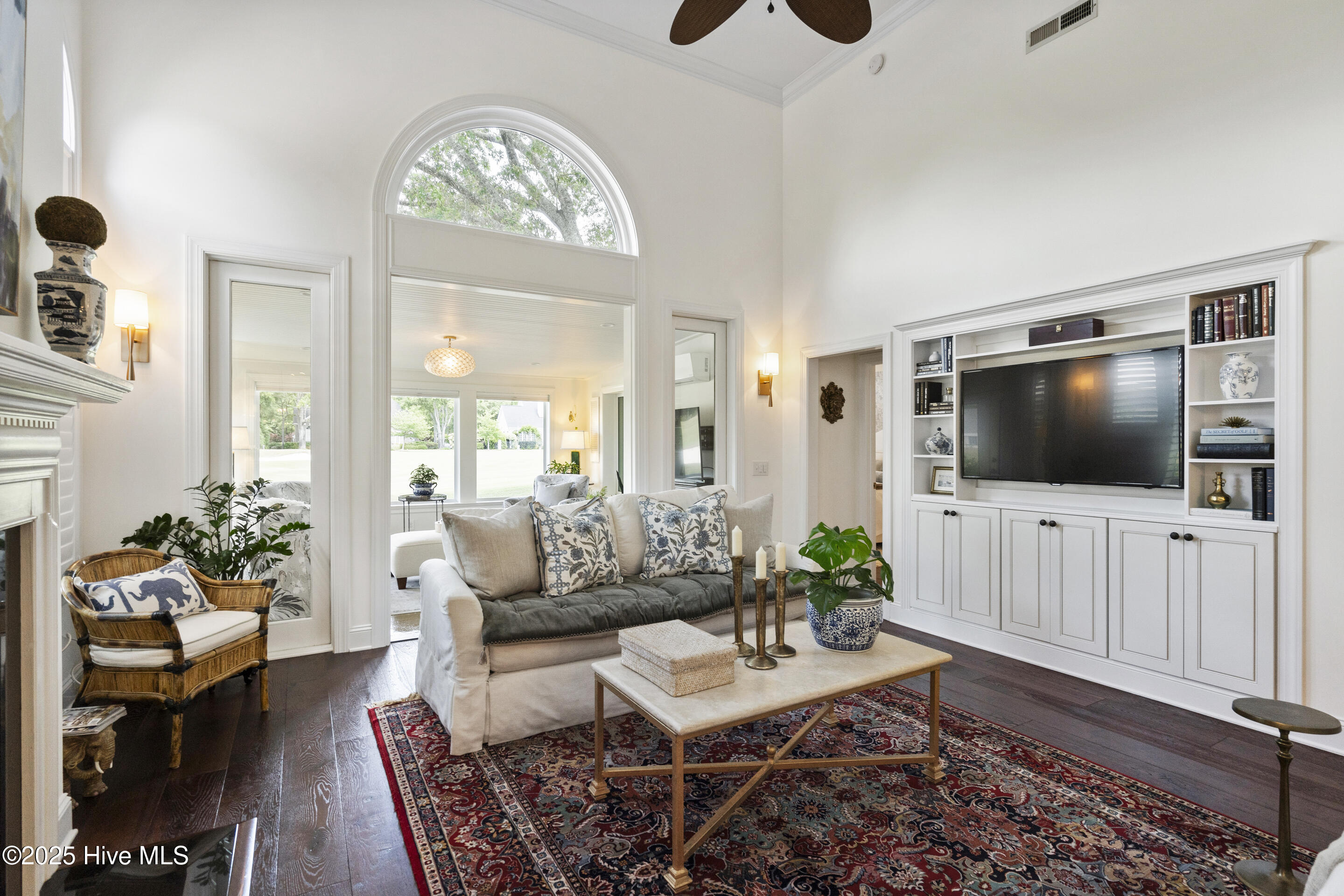 1824 Glen Eagles Lane