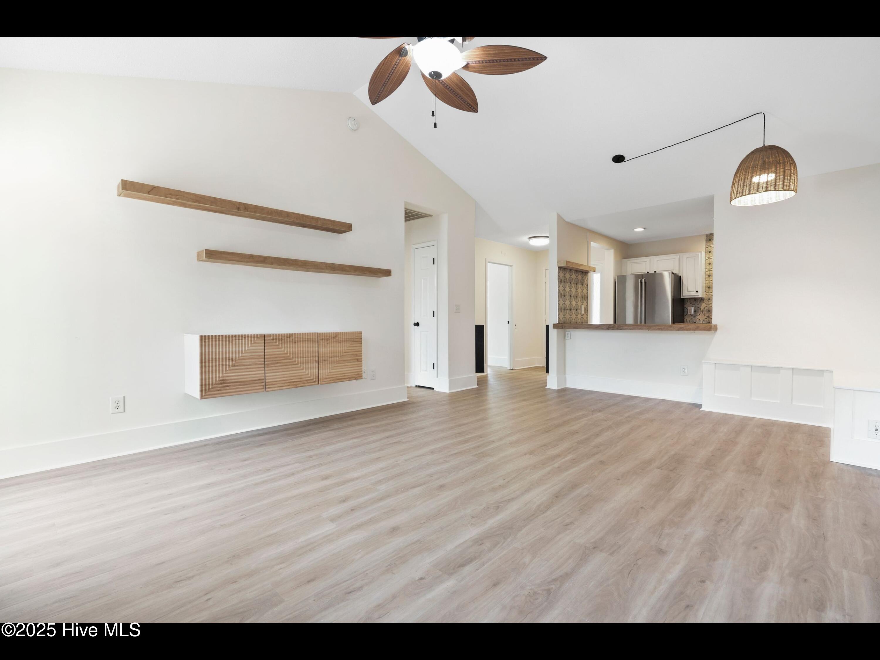 711 Glenarthur Drive