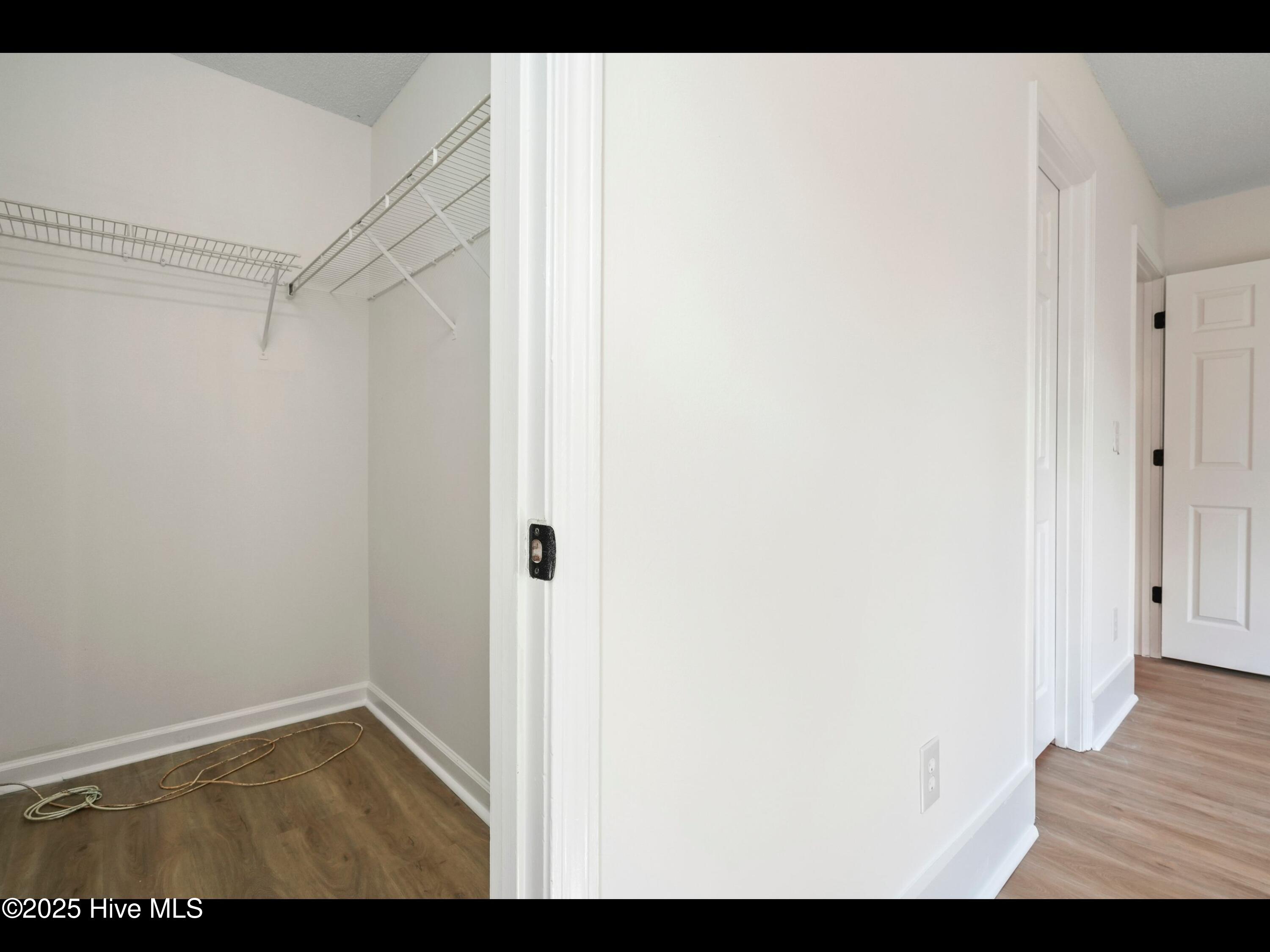 711 Glenarthur Drive