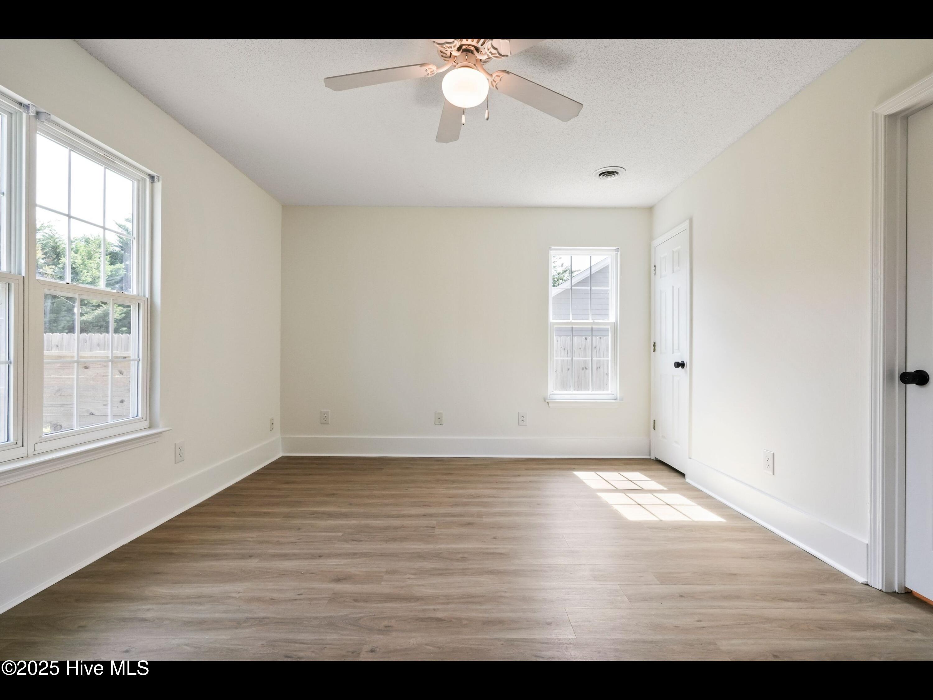 711 Glenarthur Drive