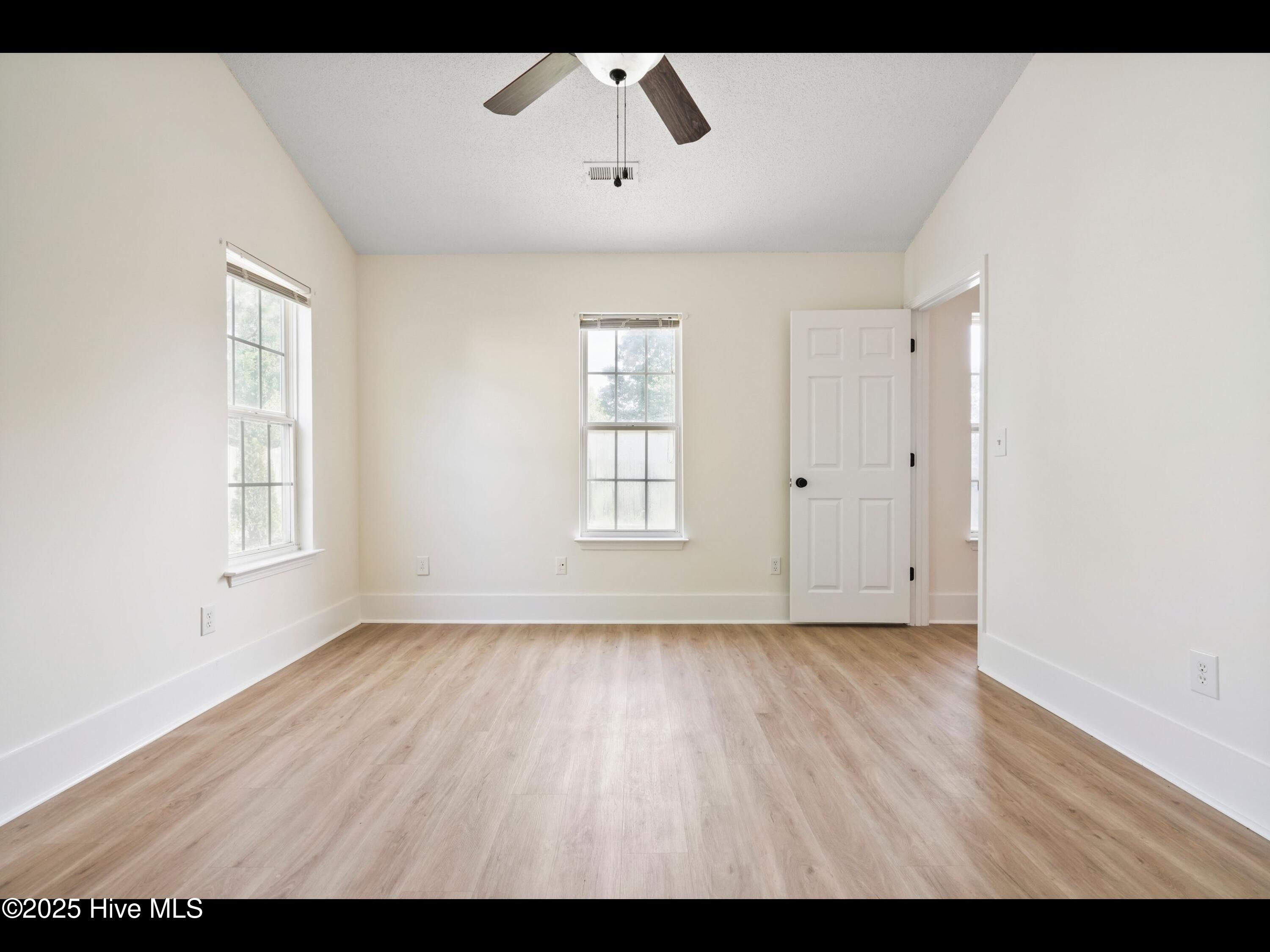 711 Glenarthur Drive