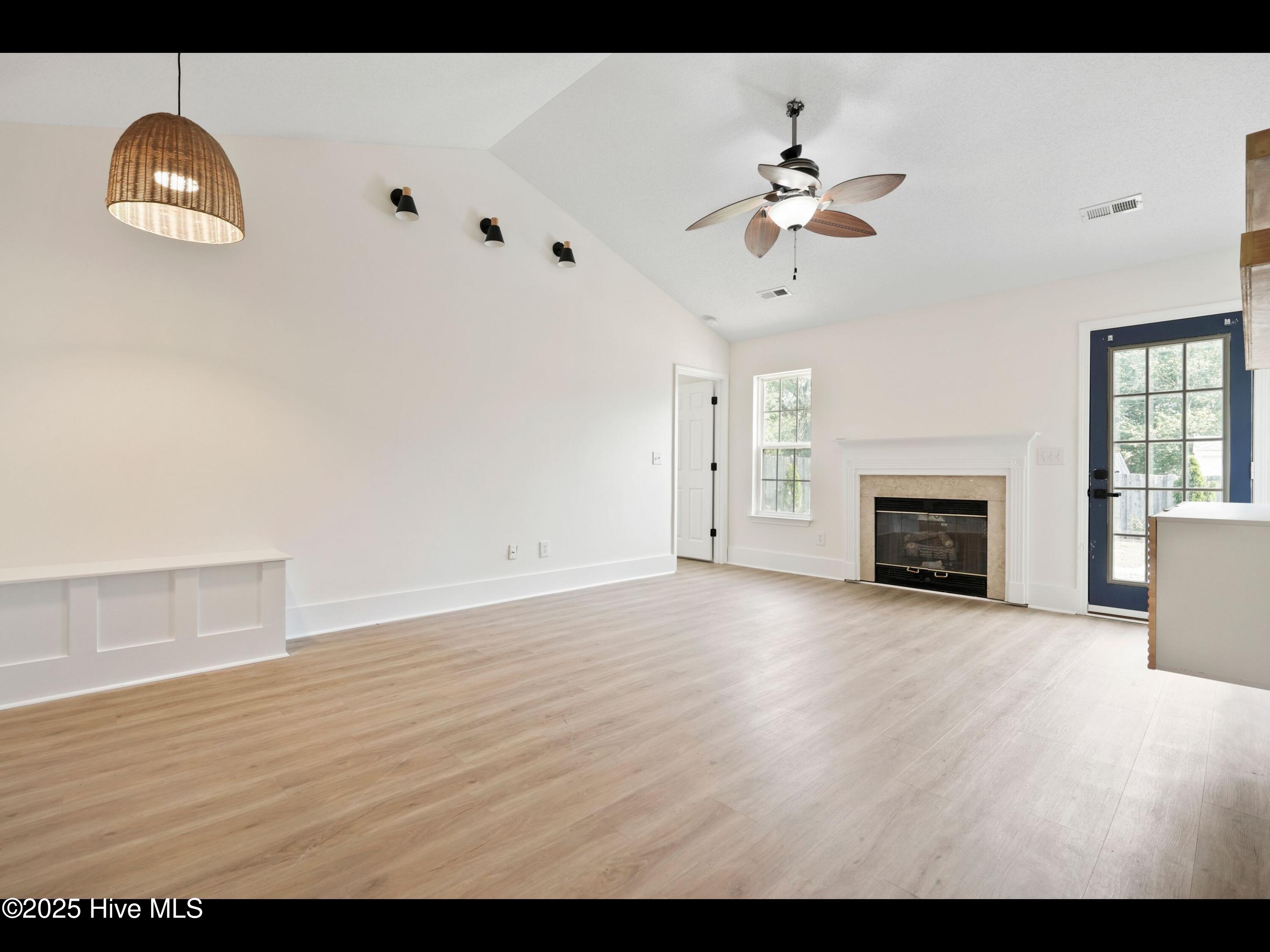 711 Glenarthur Drive