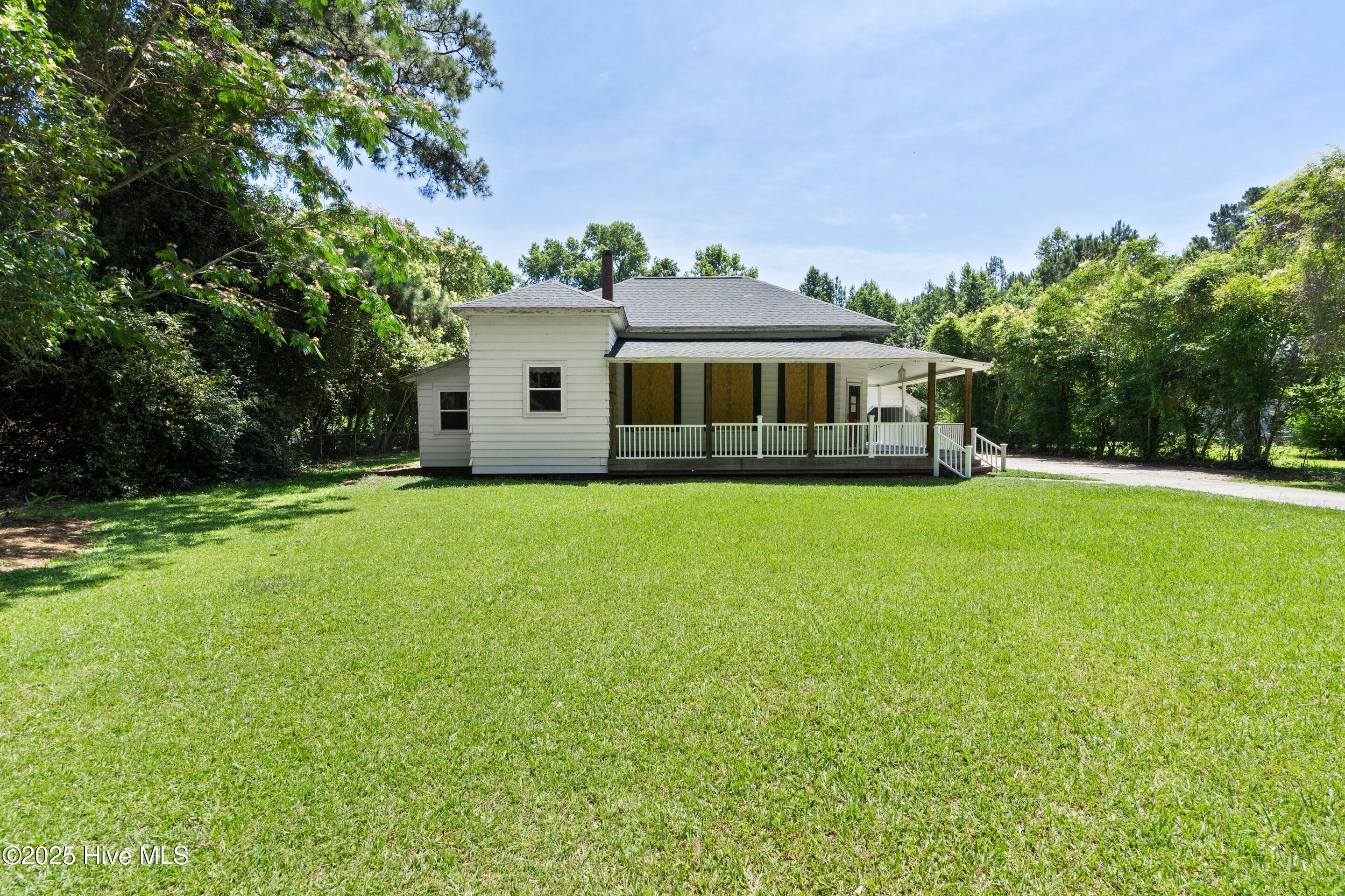 401 Pecan Lane
