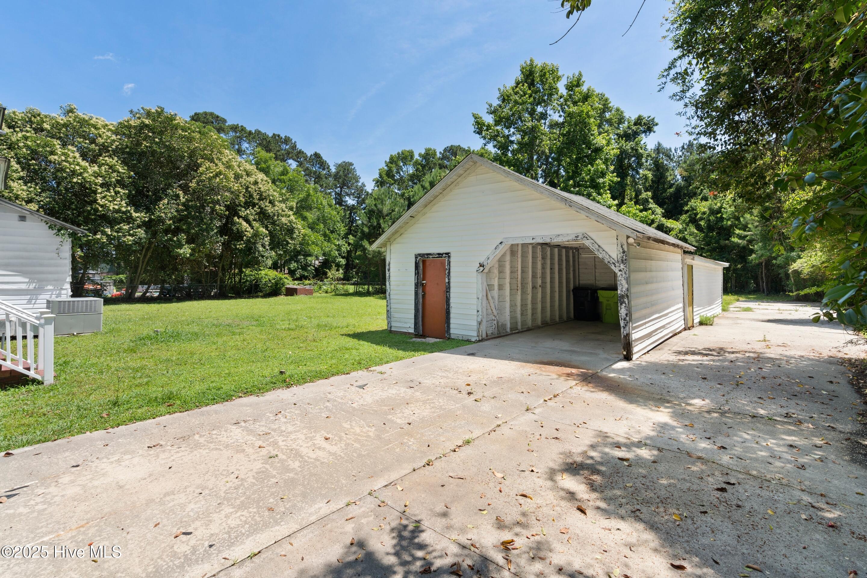 401 Pecan Lane