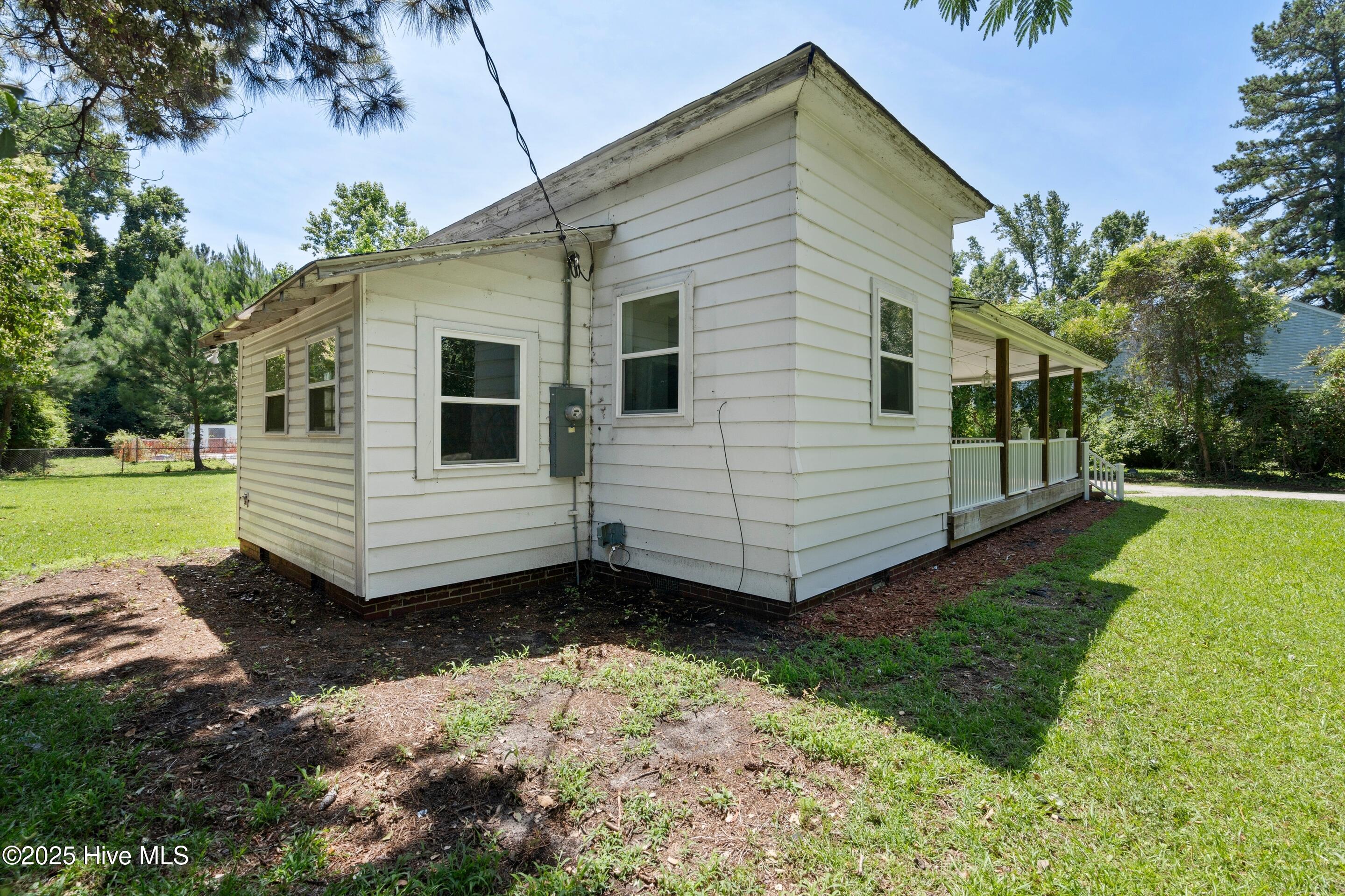 401 Pecan Lane