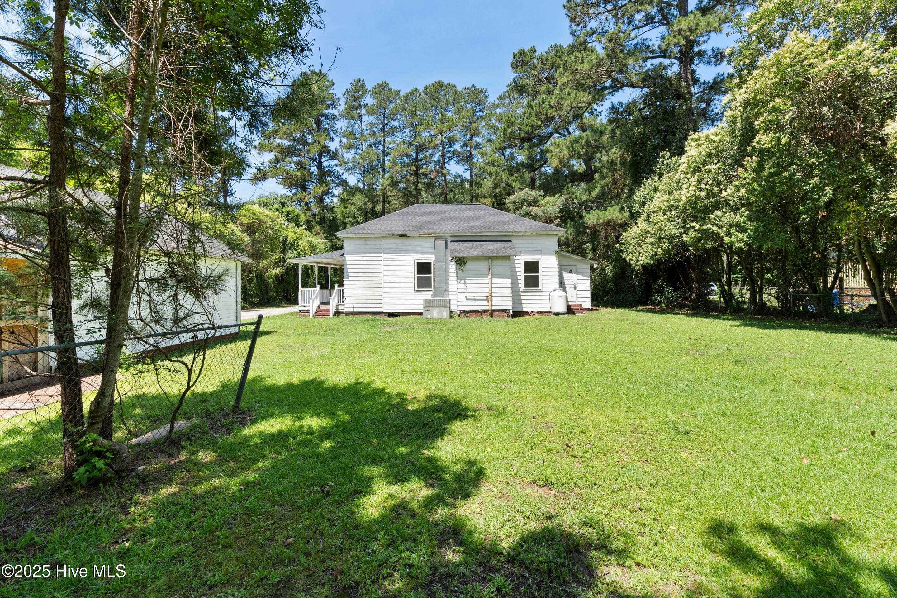 401 Pecan Lane