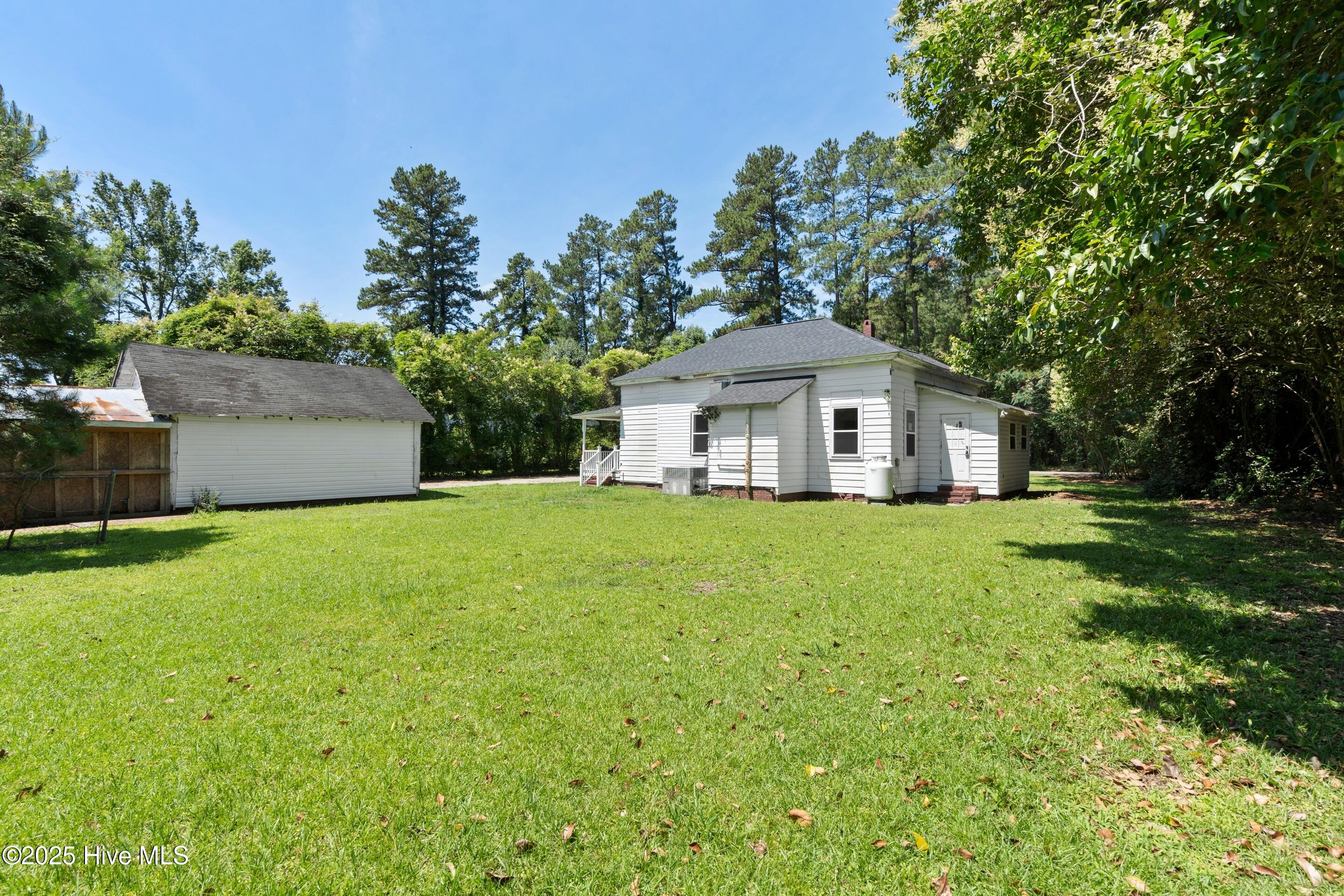 401 Pecan Lane