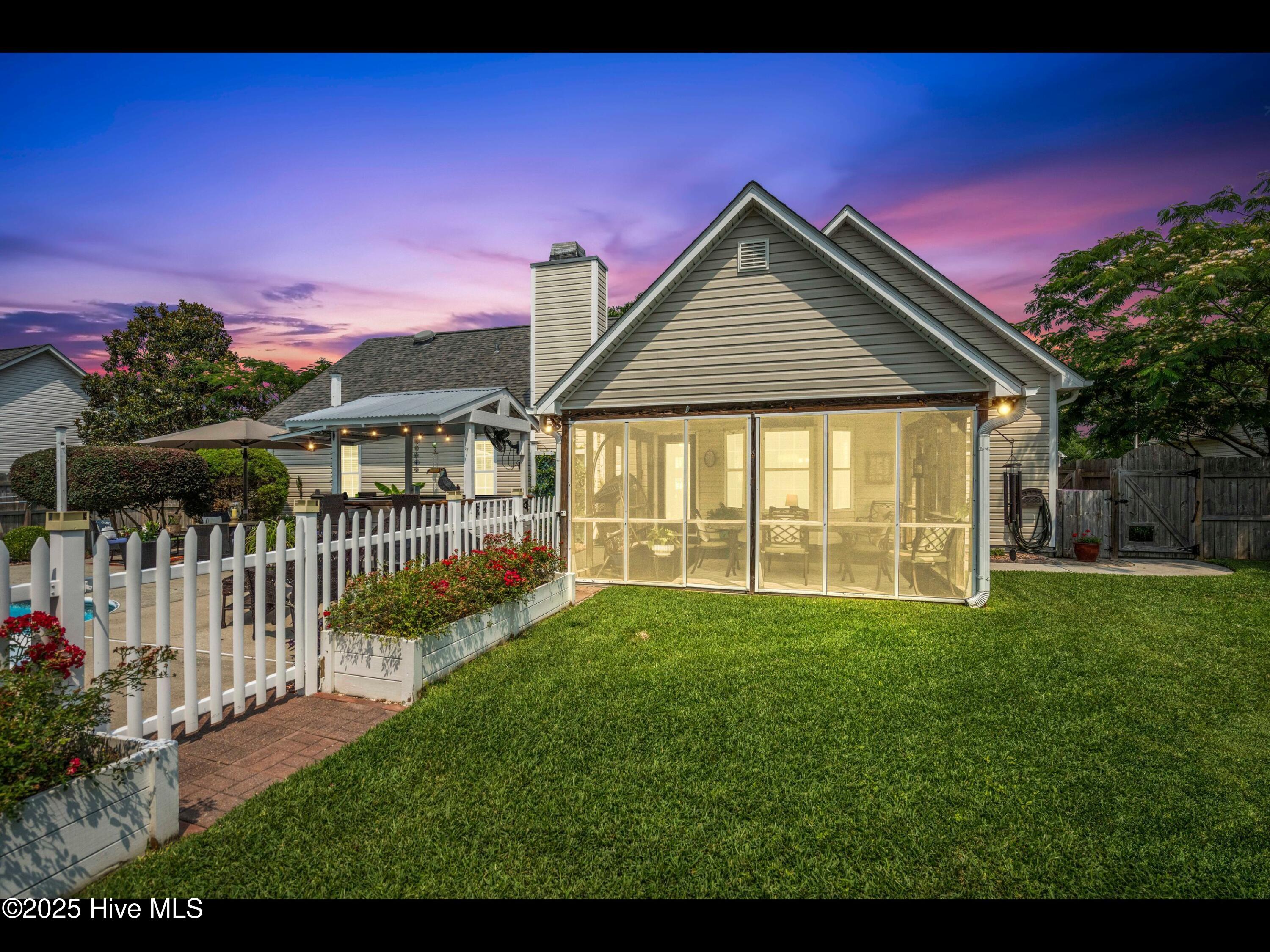 1204 Maple Ridge Road