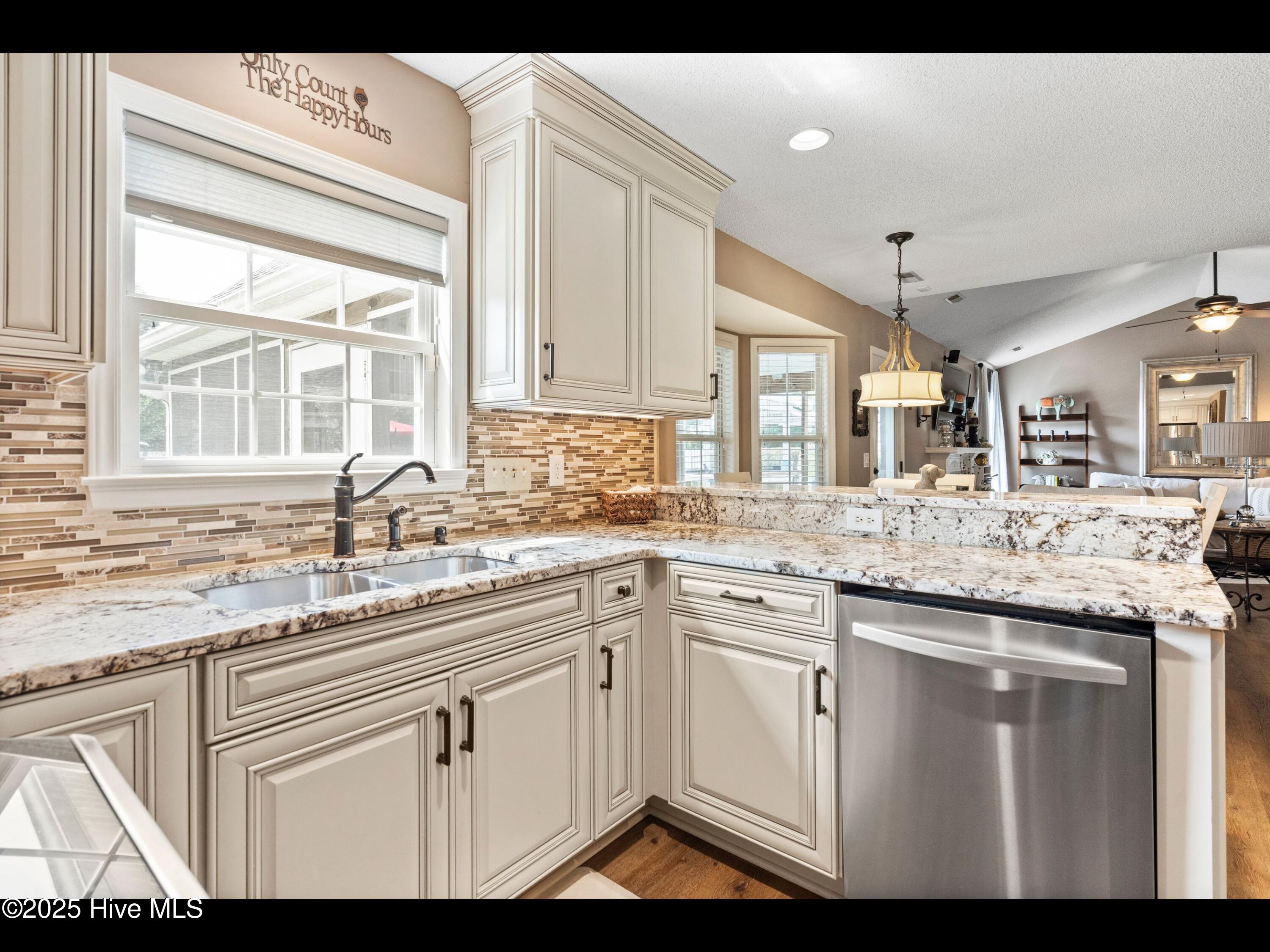 1204 Maple Ridge Road