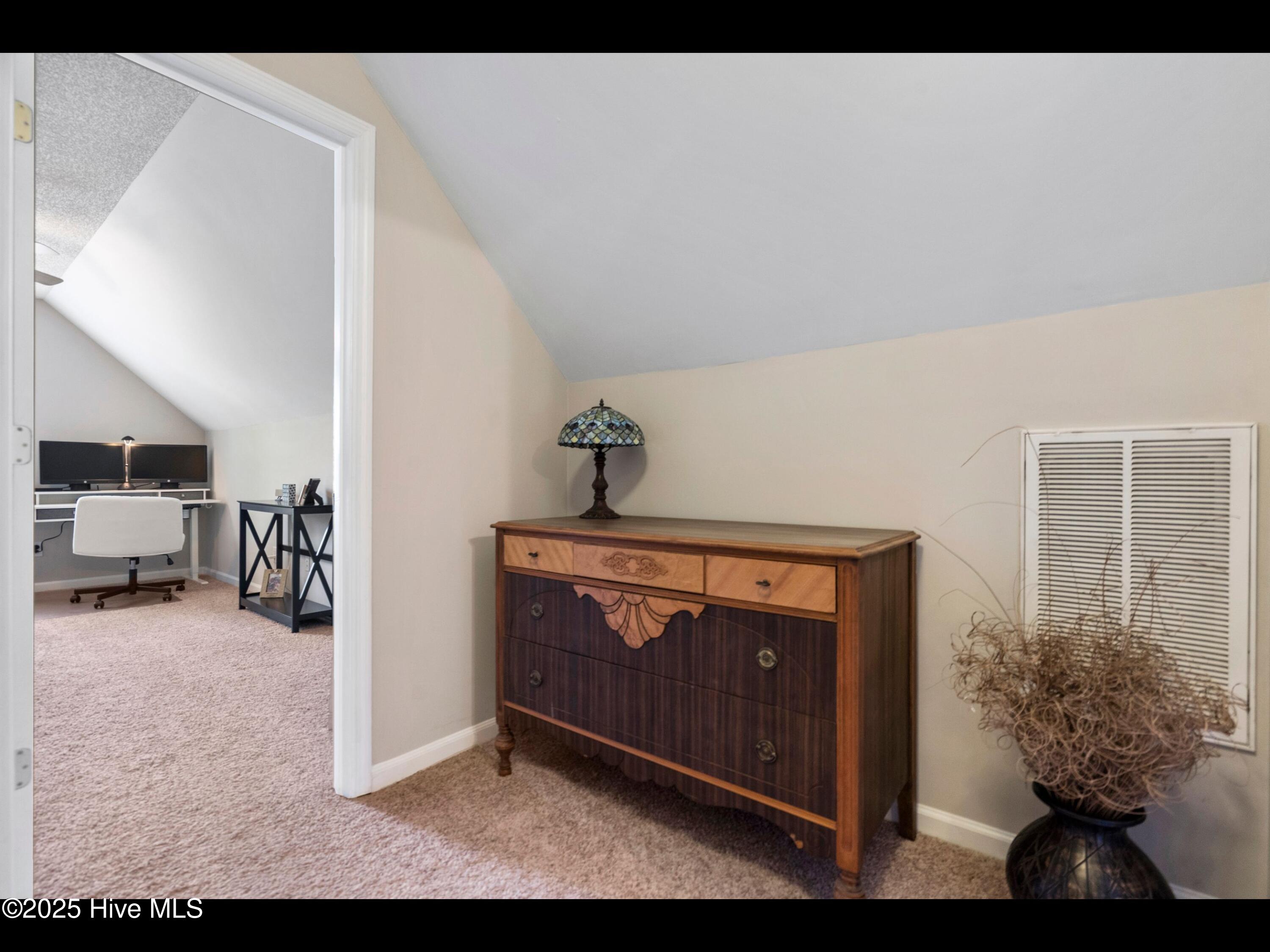 1204 Maple Ridge Road