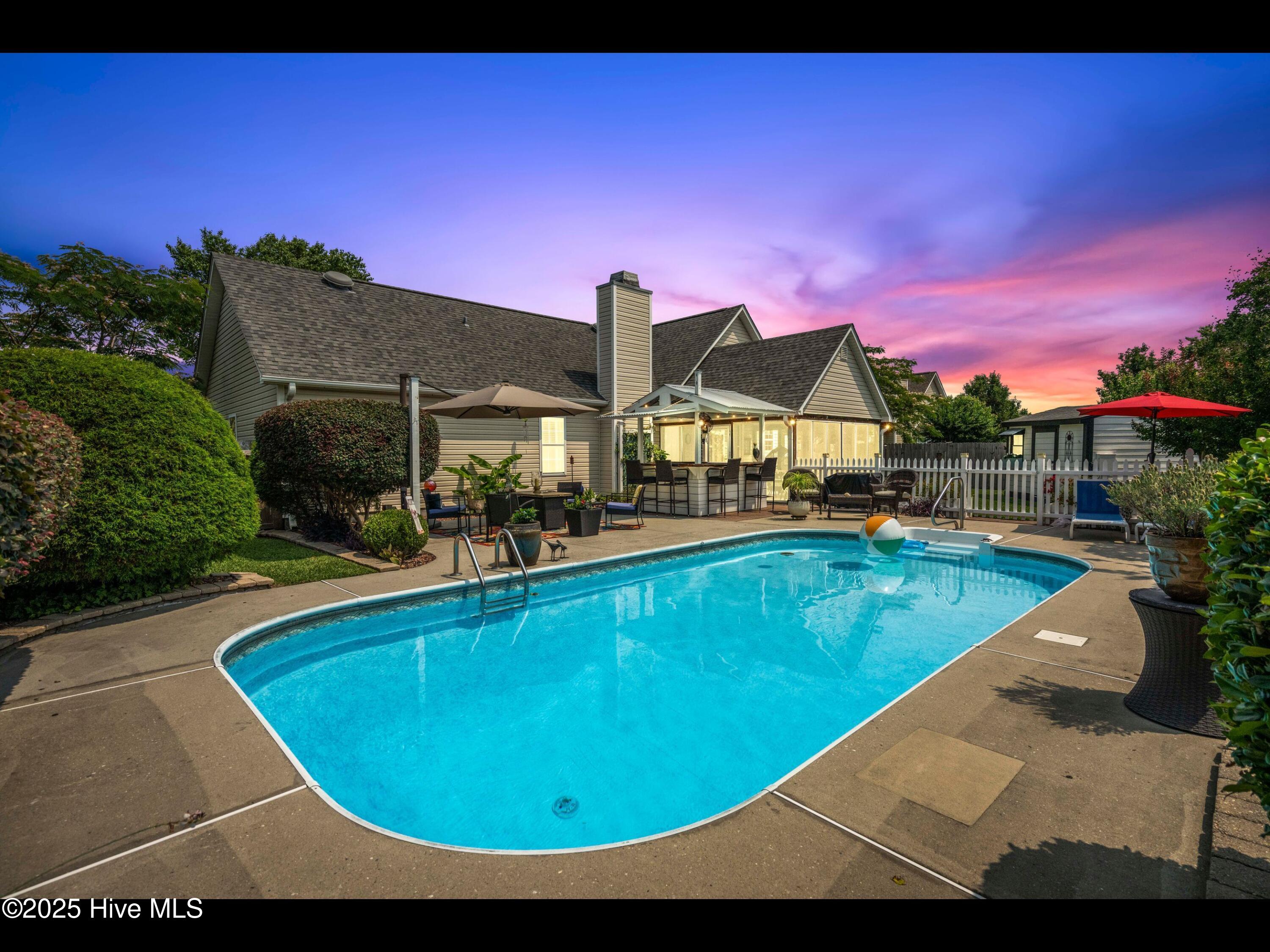 1204 Maple Ridge Road