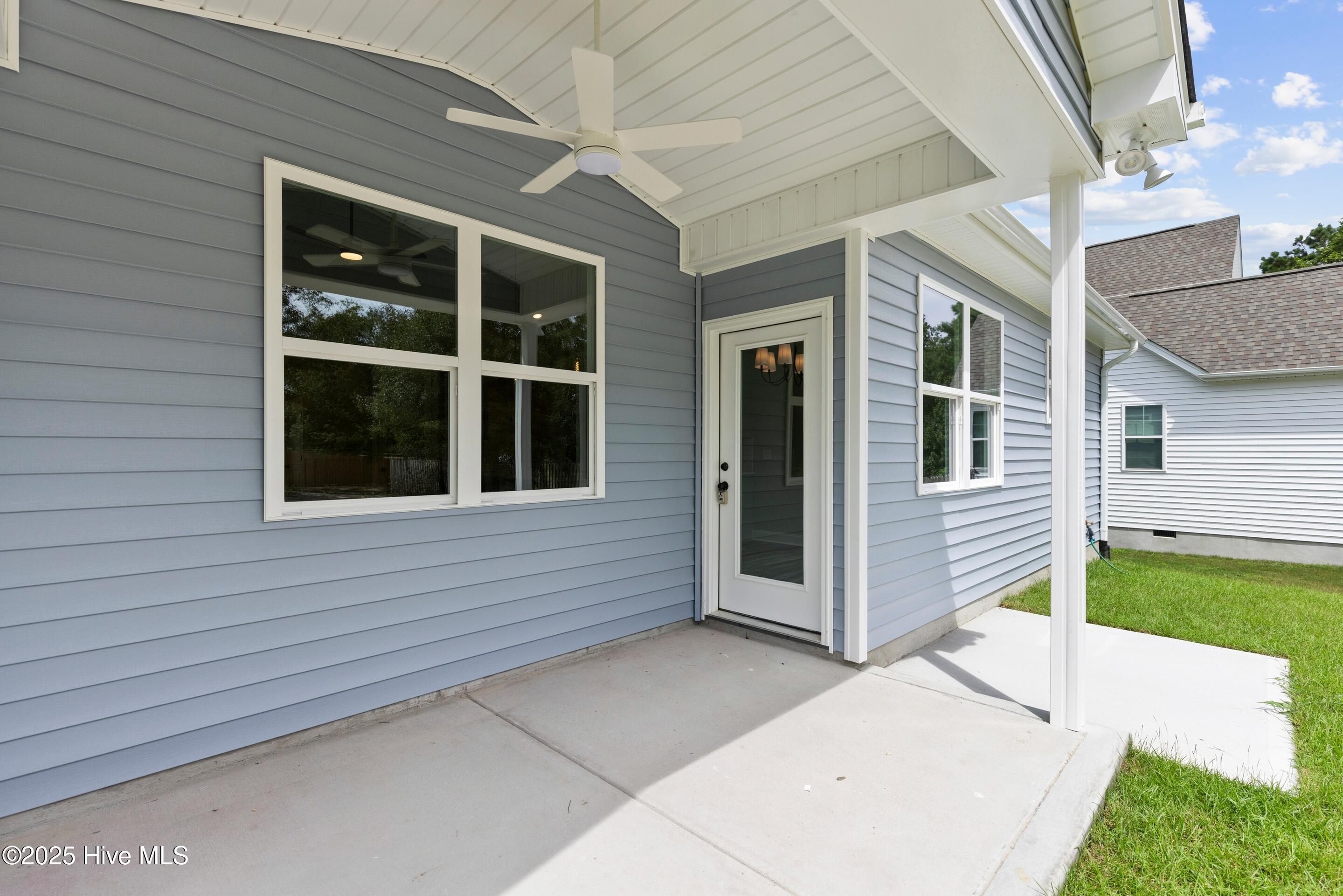 654 Sanctuary Point SW