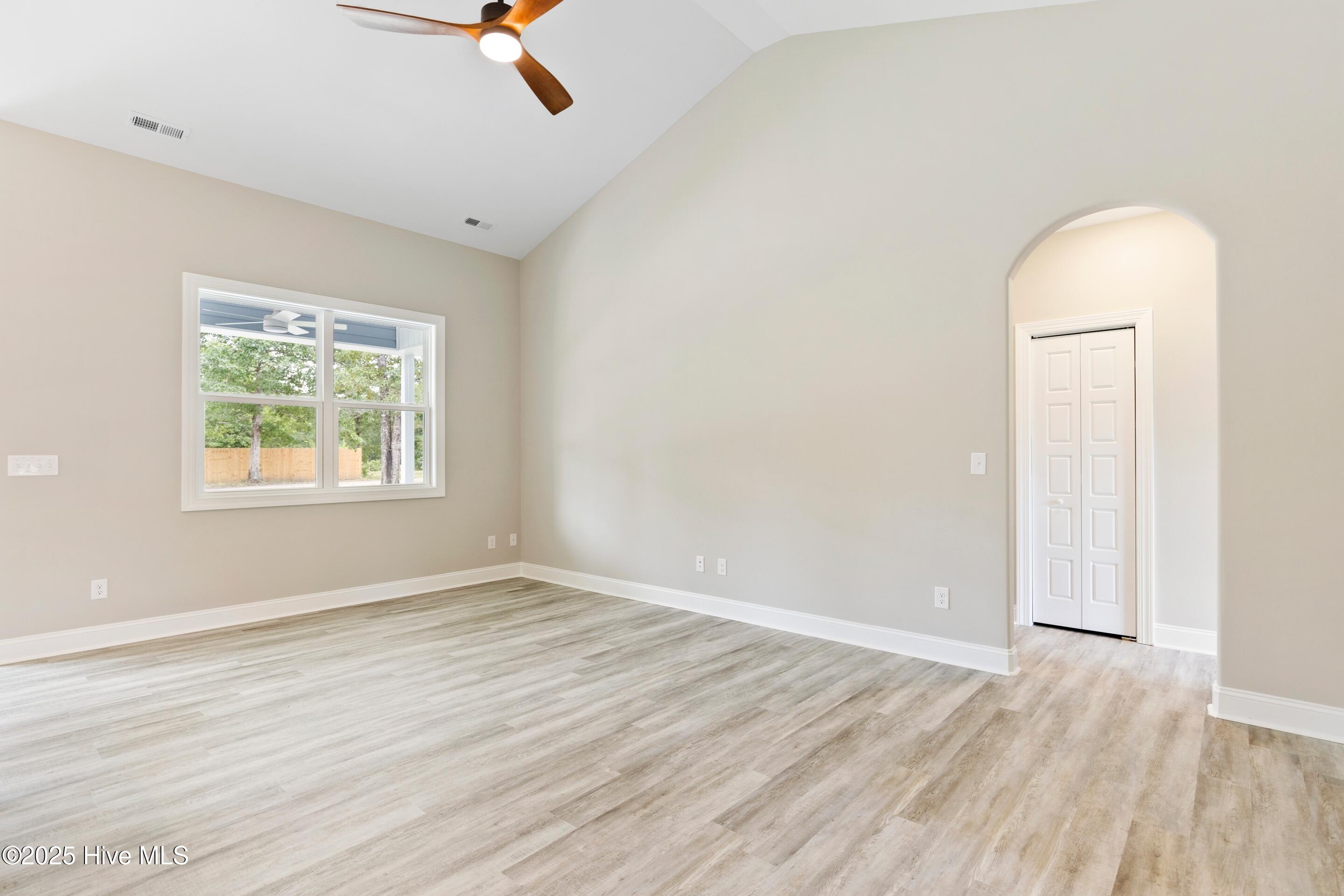 654 Sanctuary Point SW