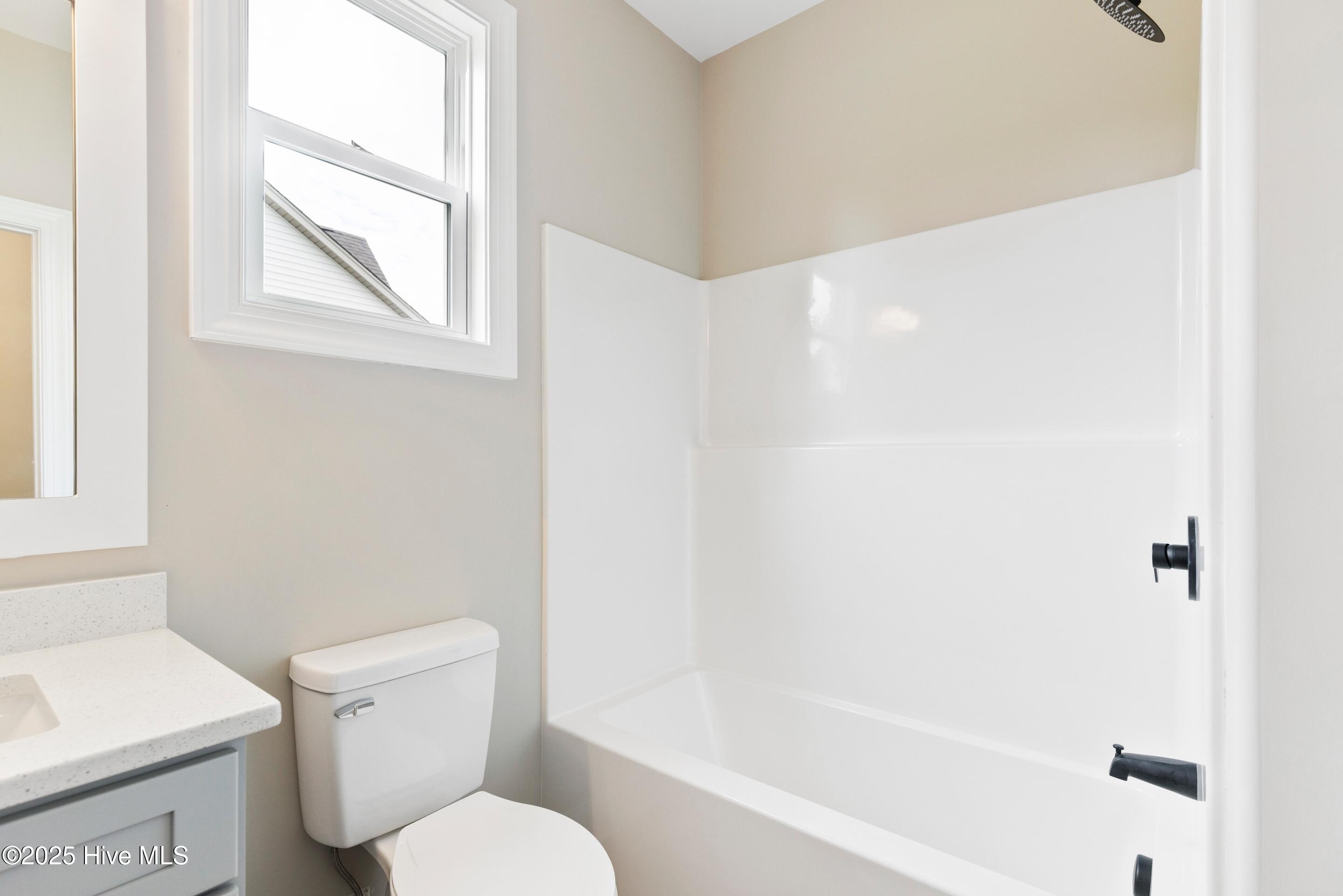 654 Sanctuary Point SW