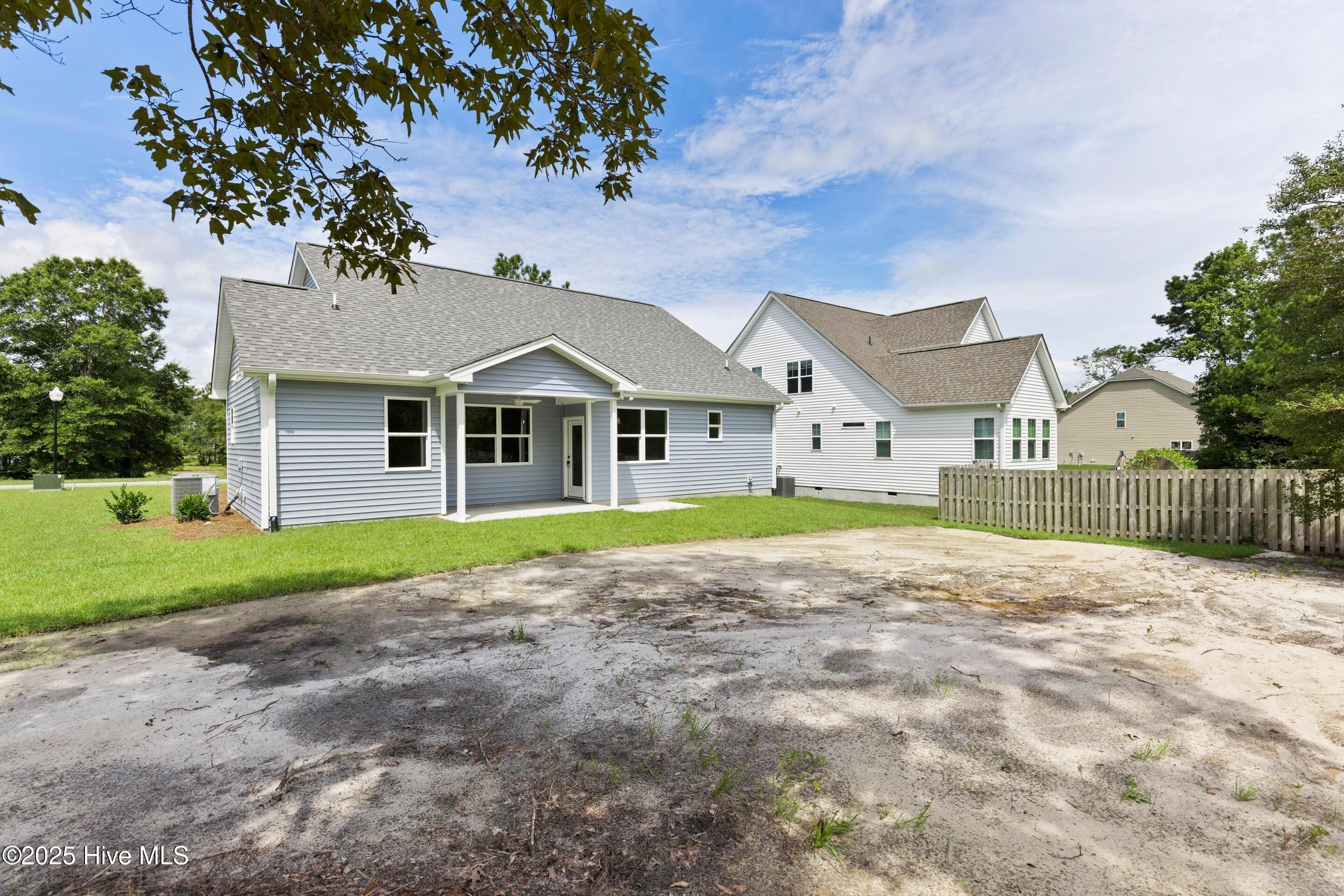 654 Sanctuary Point SW