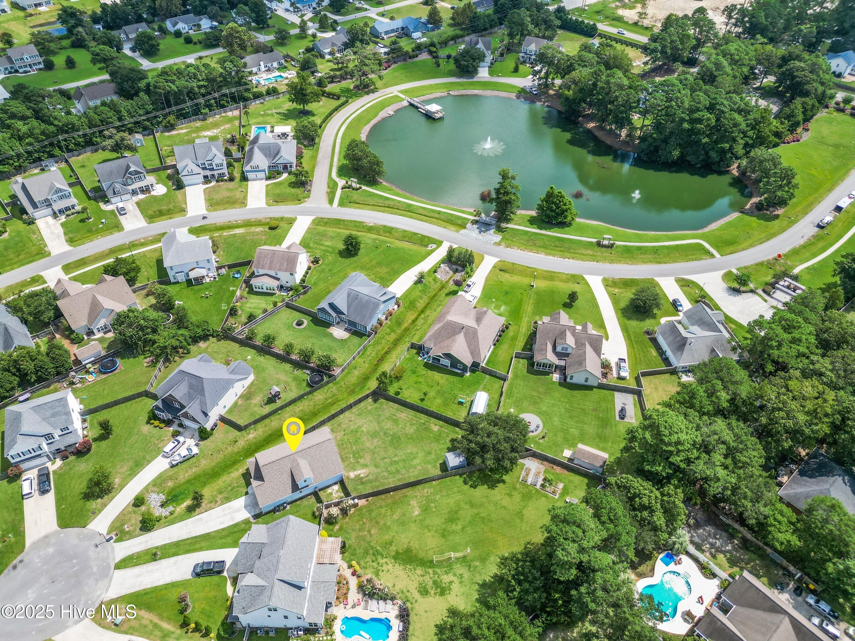 108 S Lamplighters Walk