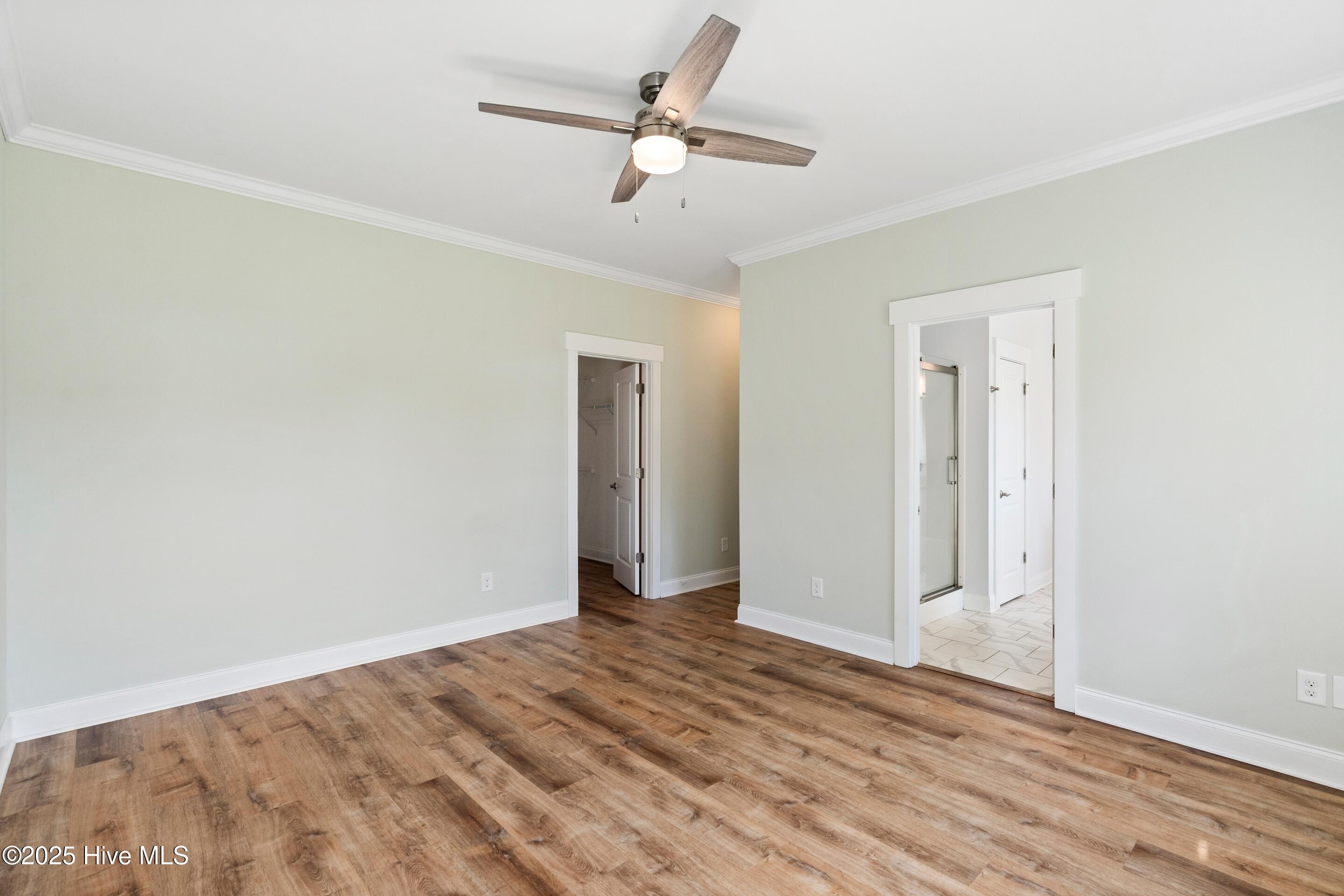 108 S Lamplighters Walk