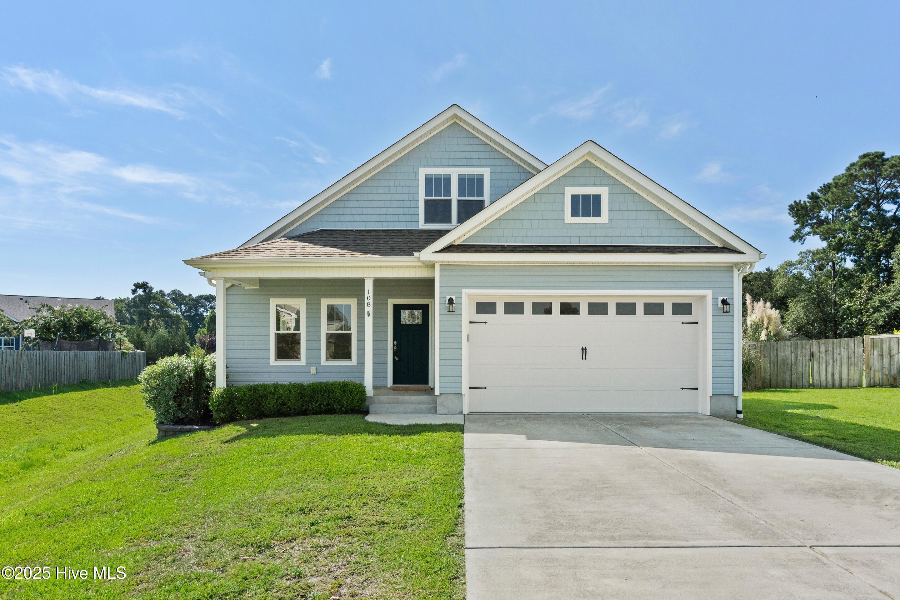 108 S Lamplighters Walk