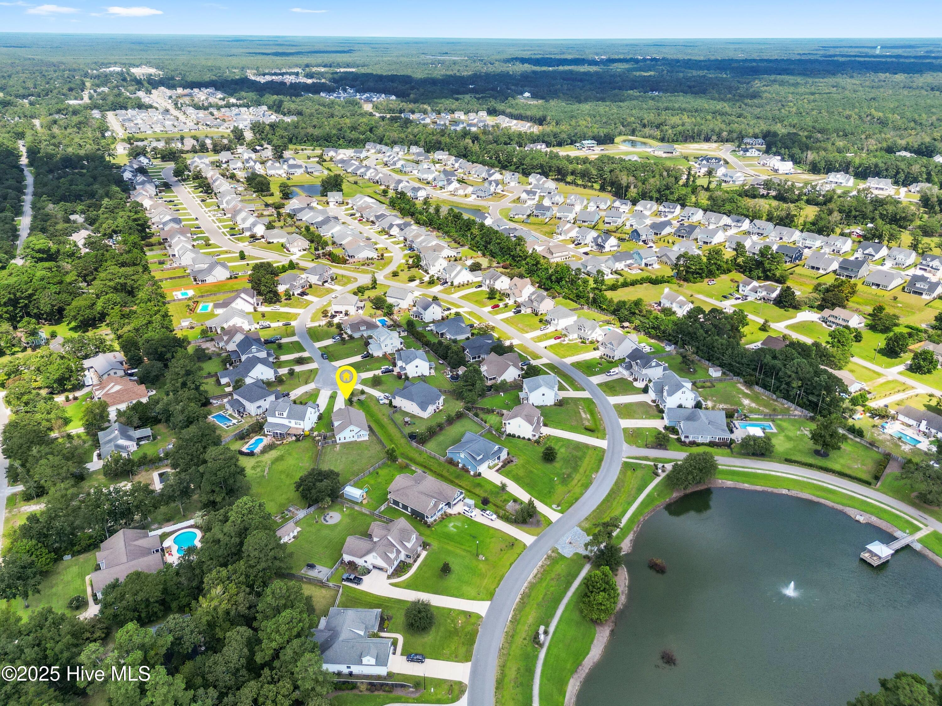 108 S Lamplighters Walk