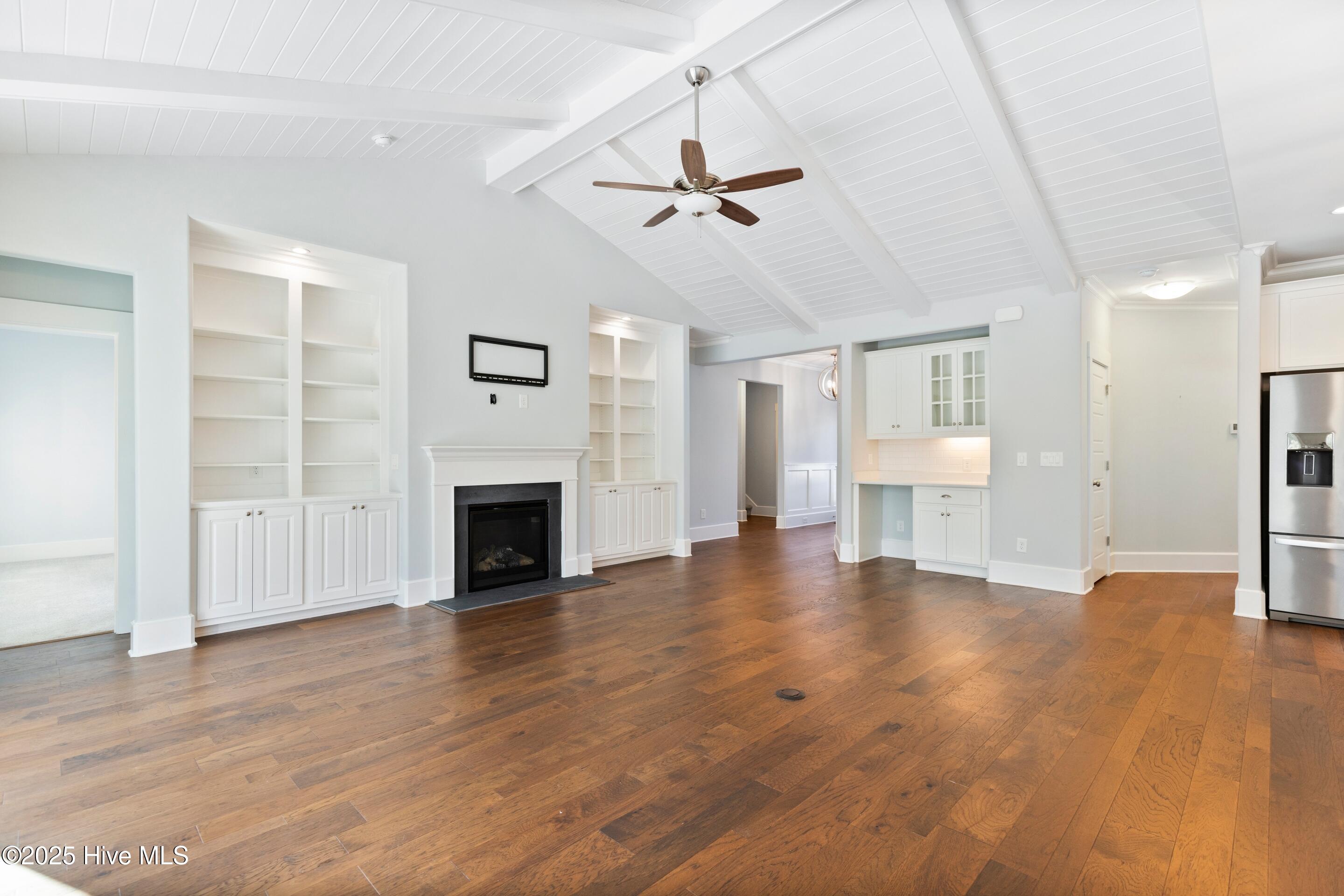 2822 Pine Bloom Way