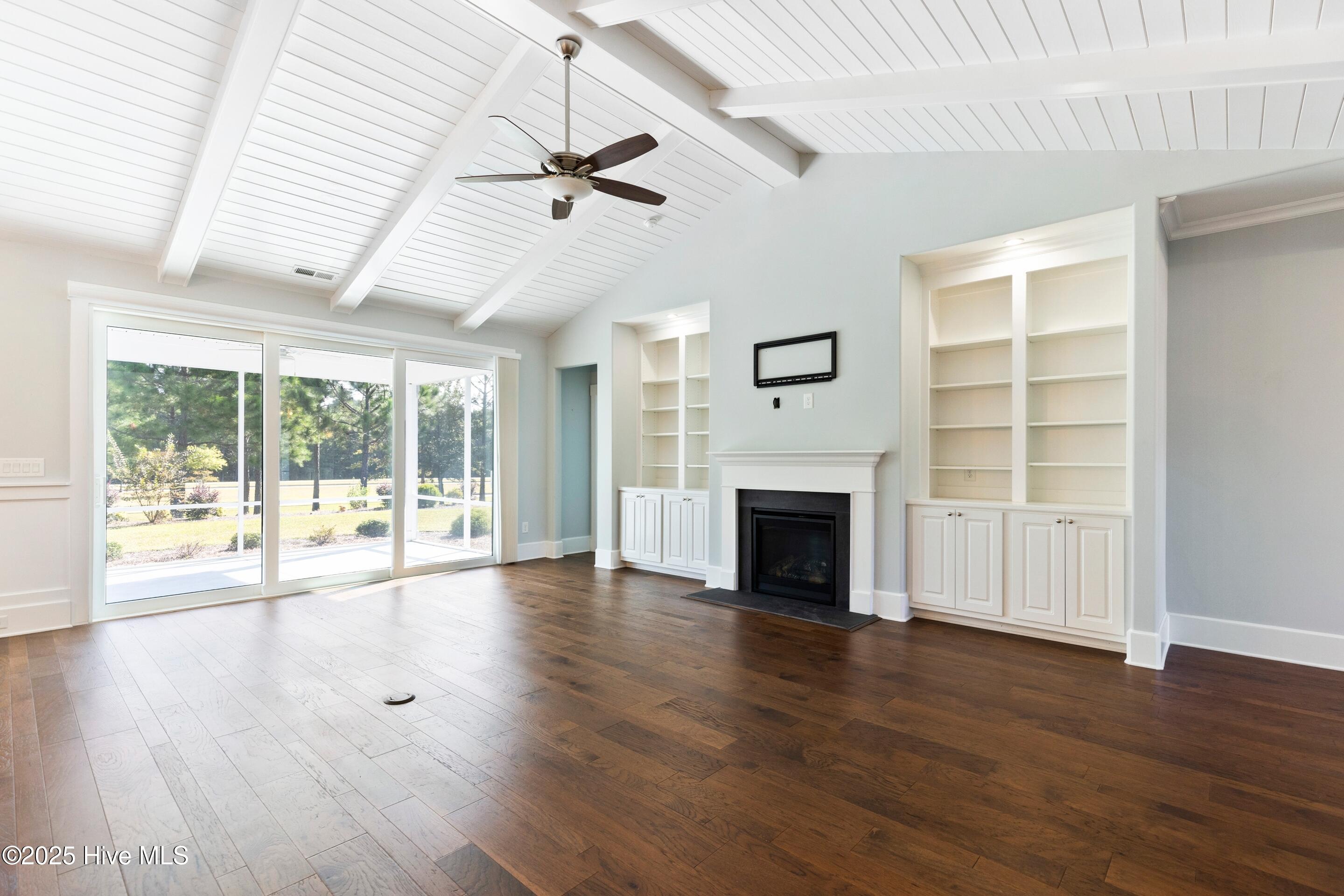 2822 Pine Bloom Way