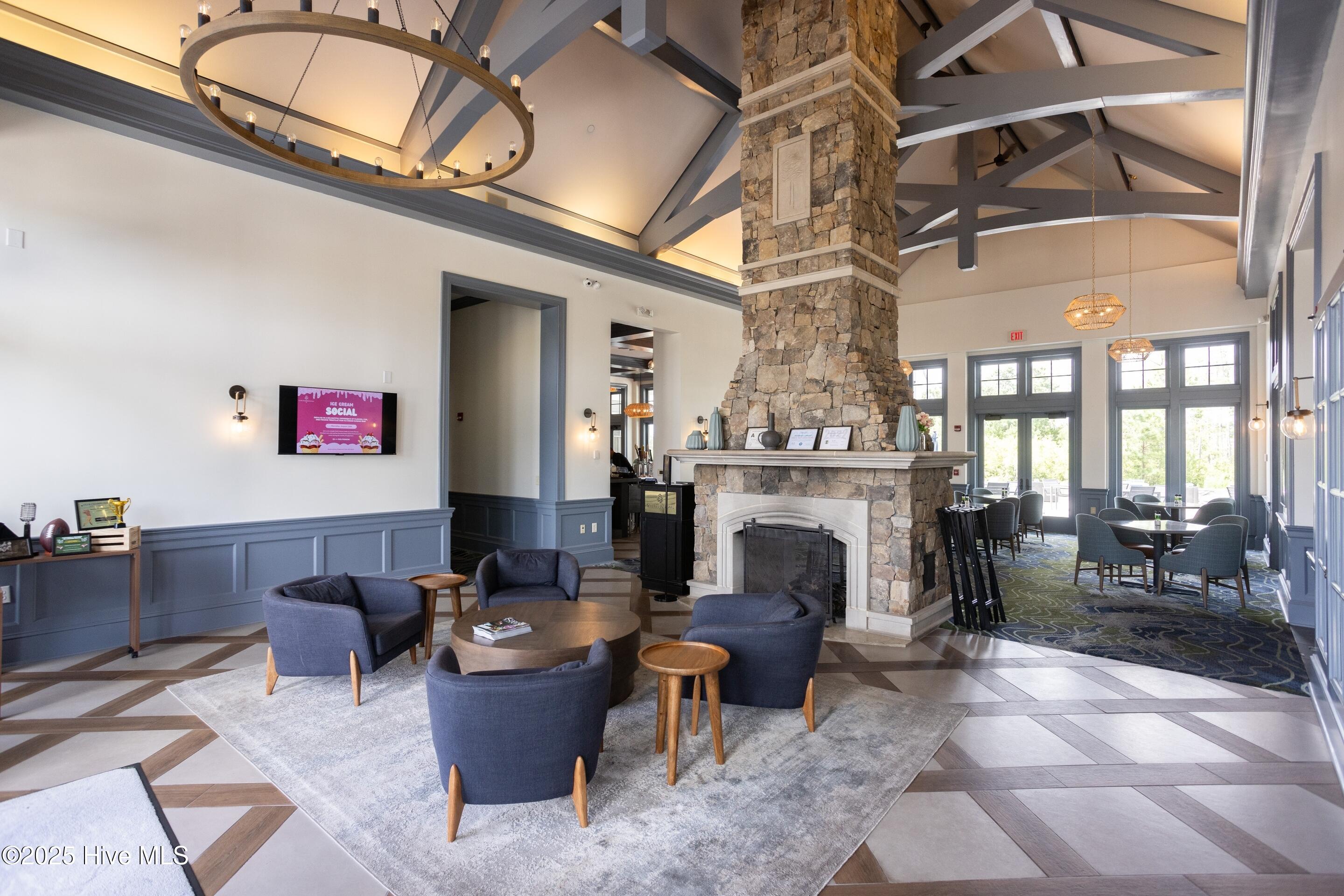2822 Pine Bloom Way